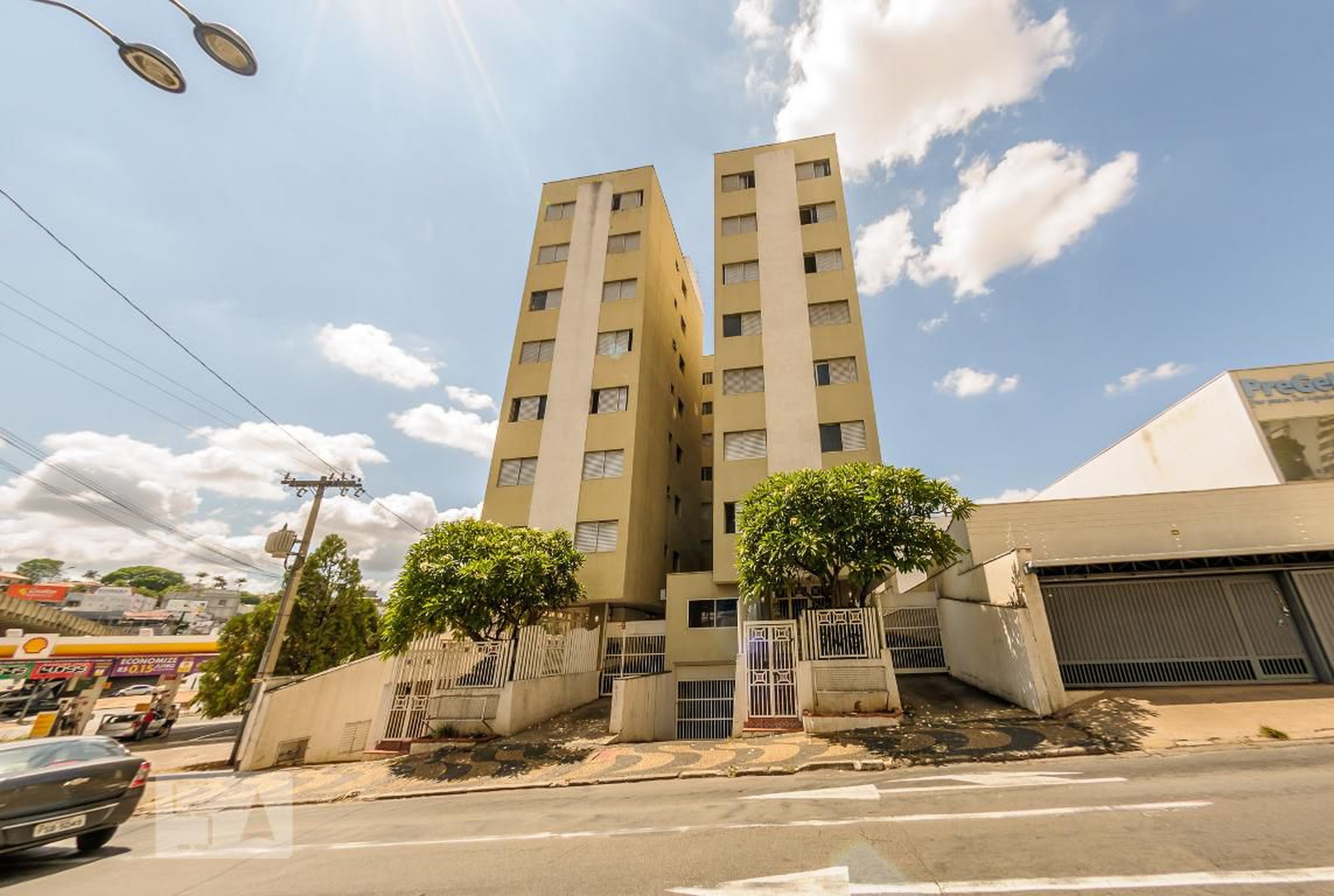 Fachada do Prédio Condomínio em Rua General Marcondes Salgado, 818