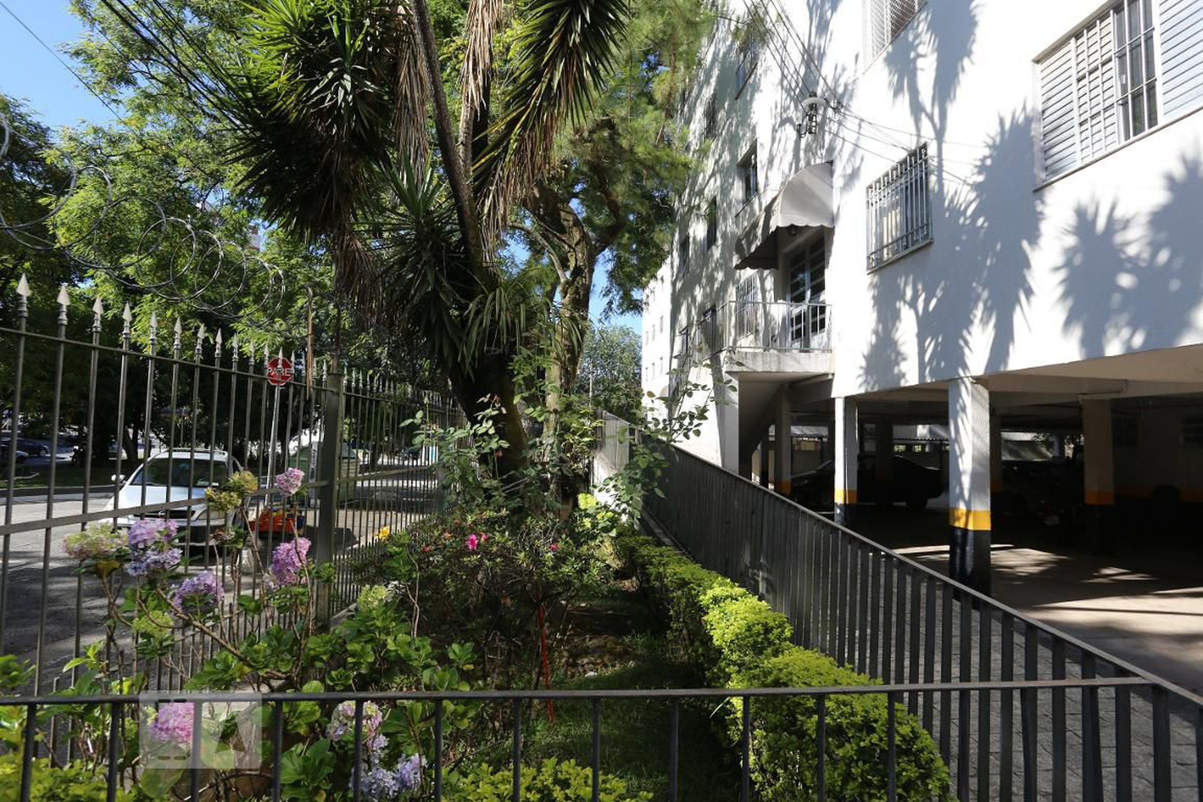 Fachada do Prédio Condomínio em Rua José Álvares Maciel, 67