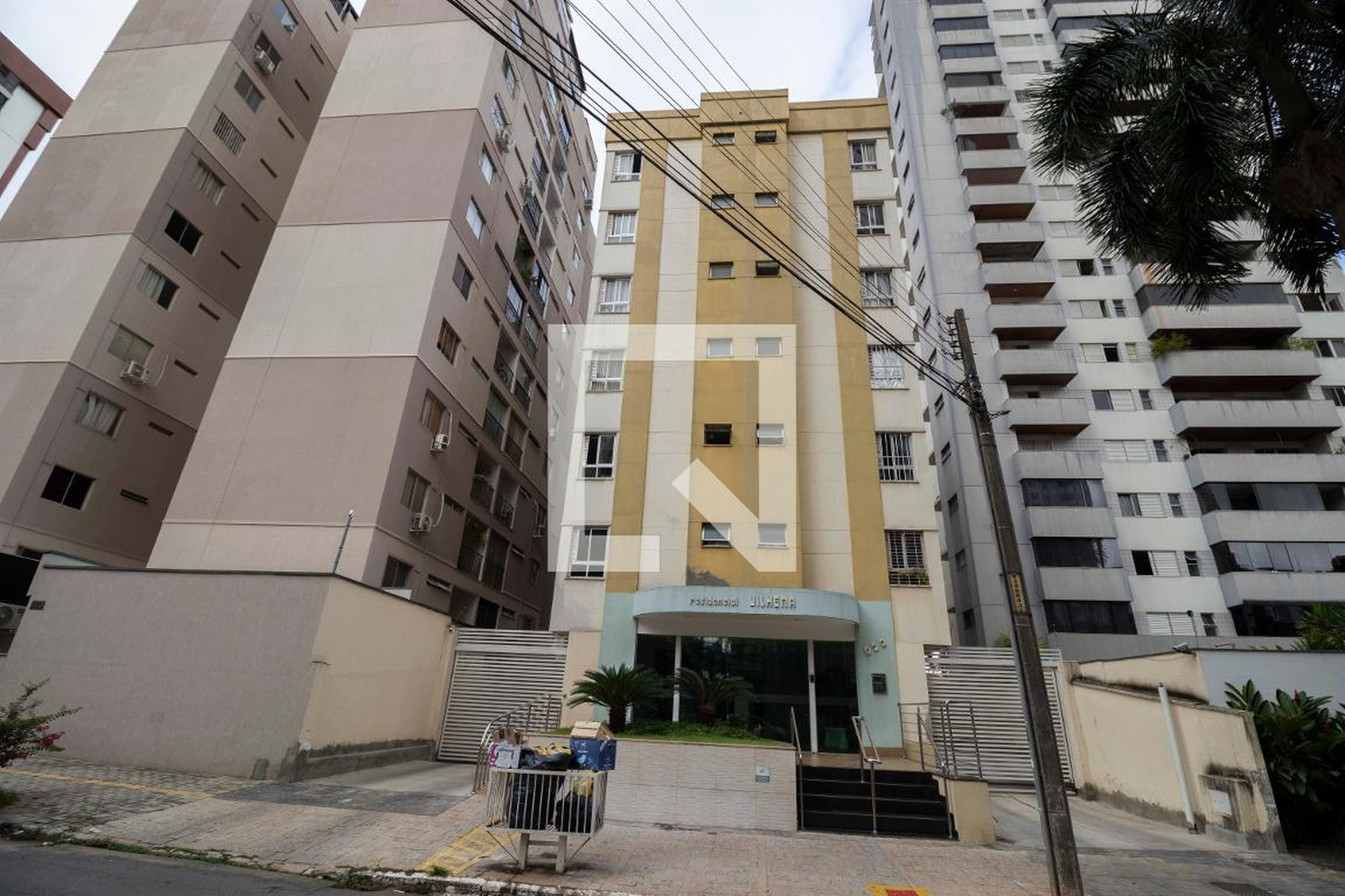 Fachada Condomínio em Rua 6, 690