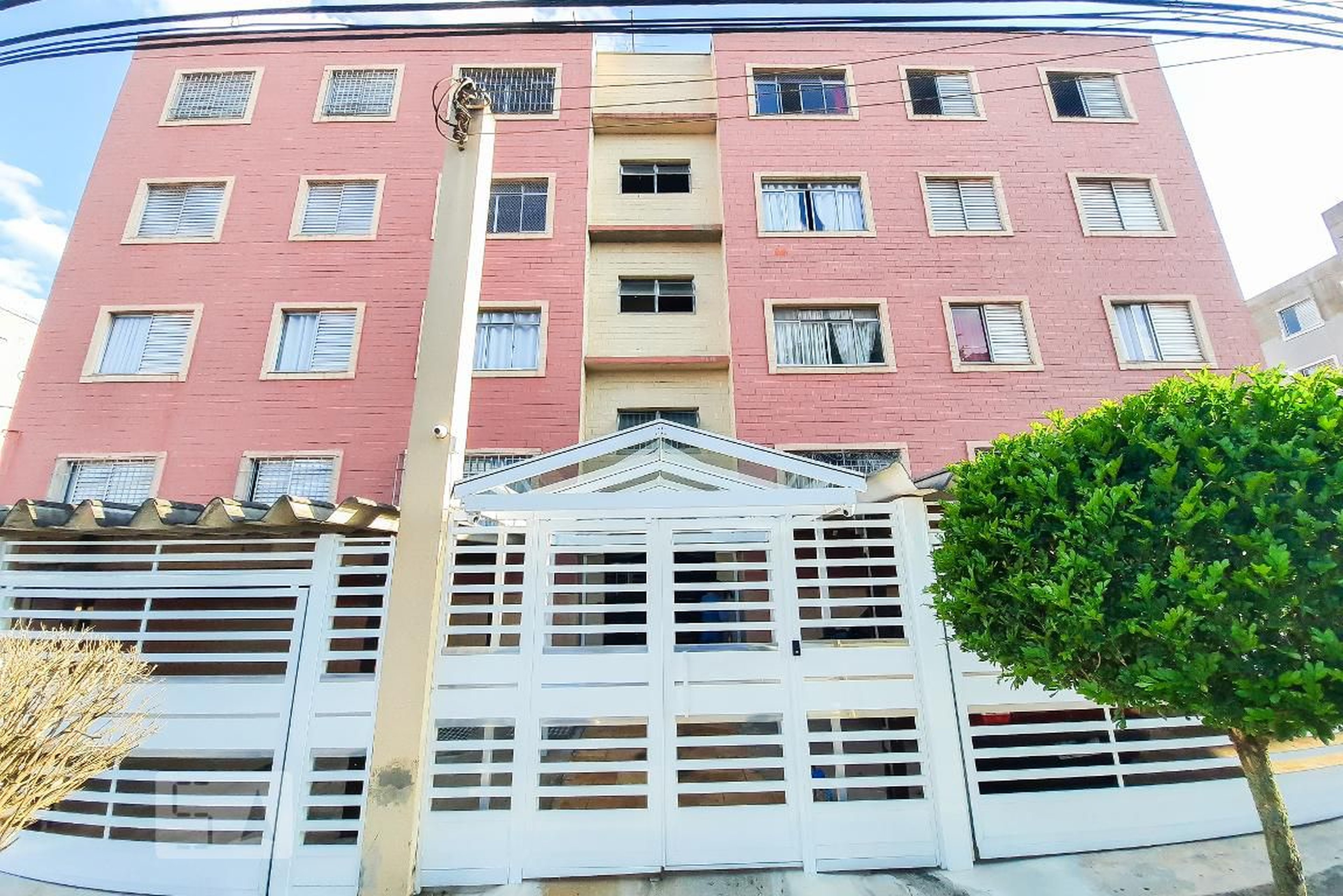 Fachada do Condomínio Edifício Lion 5