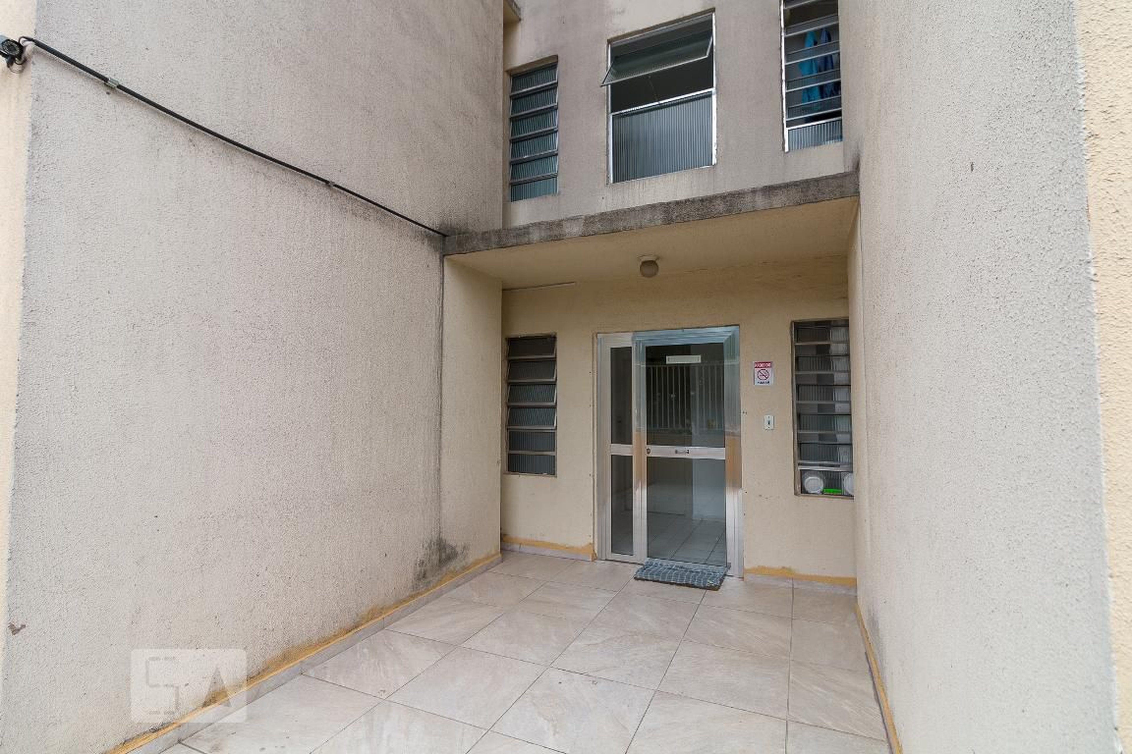 Entrada do prédio - Residencial Flor de Liz