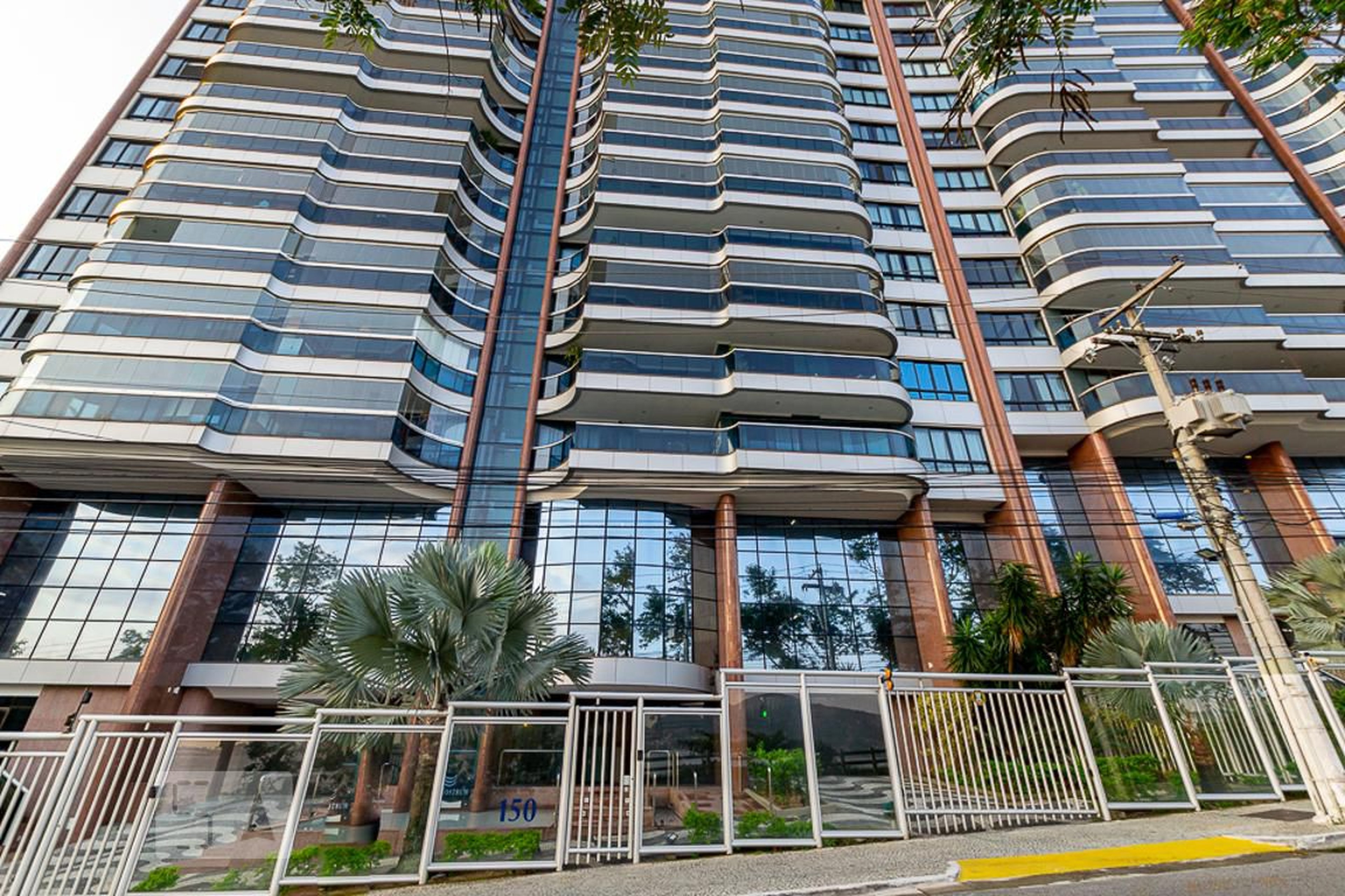 Fachada do Condomínio Edifício Marenostrum