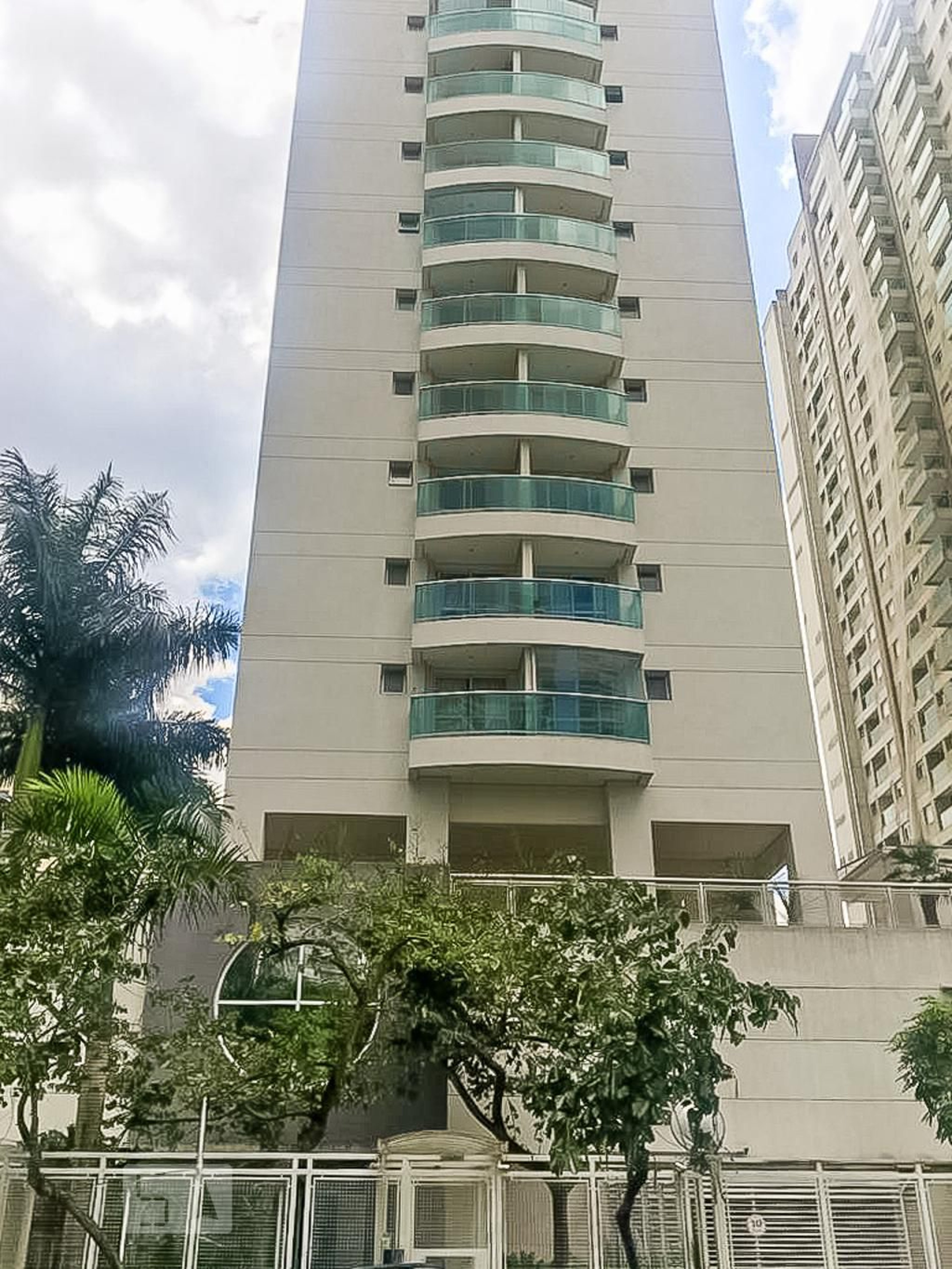 Fachada do Condomínio Condomínio The Square