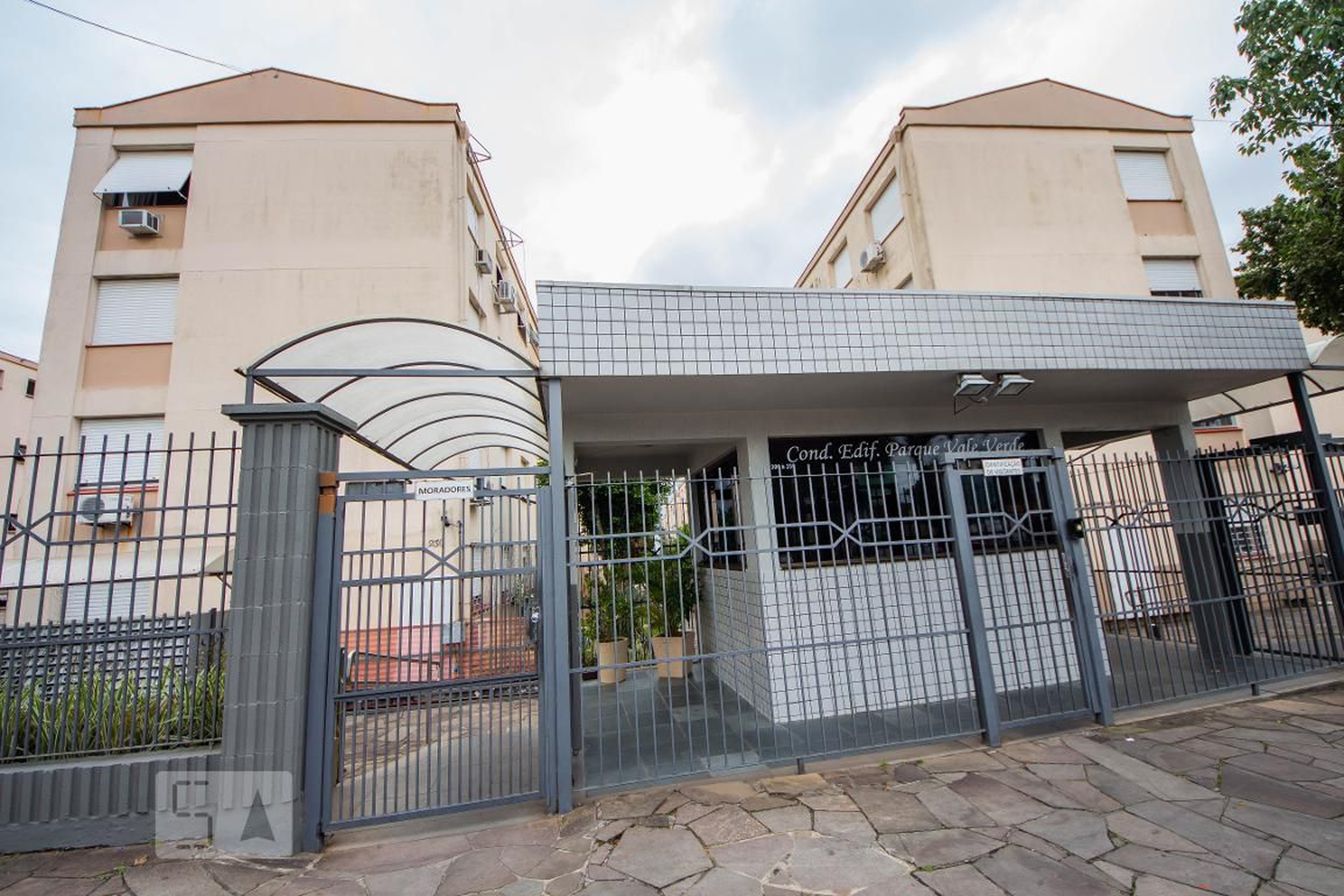 Fachada do Condomínio Condomínio Vale Verde