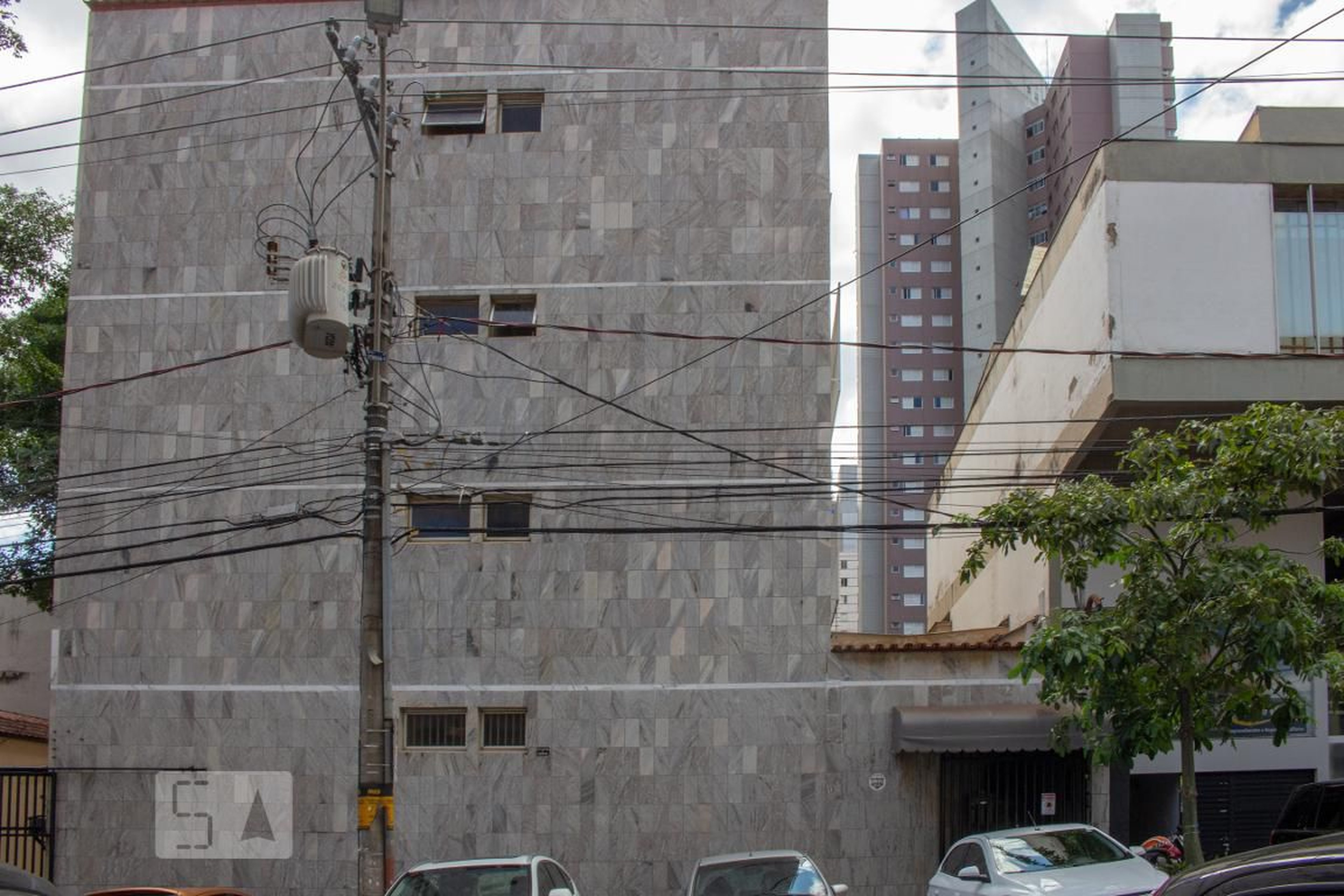 Fachada do Condomínio Edifício Monte Branco