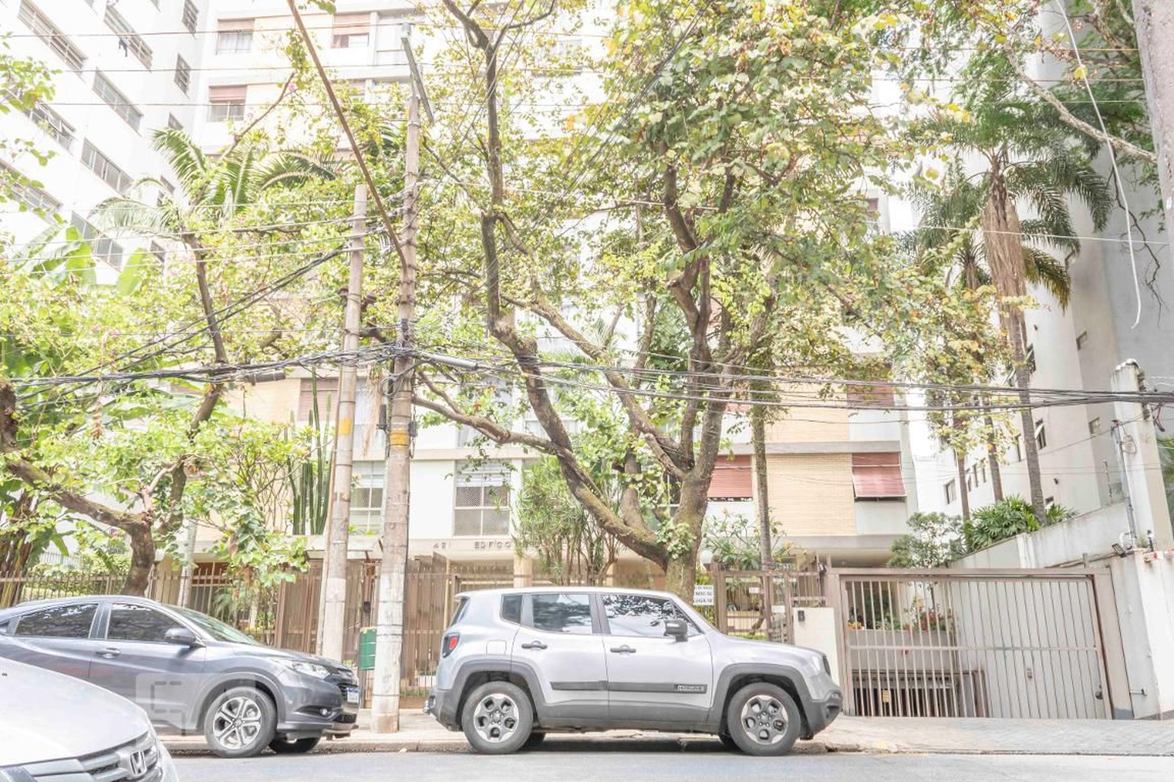 Fachada Condomínio em Rua Paraguaçu, 405