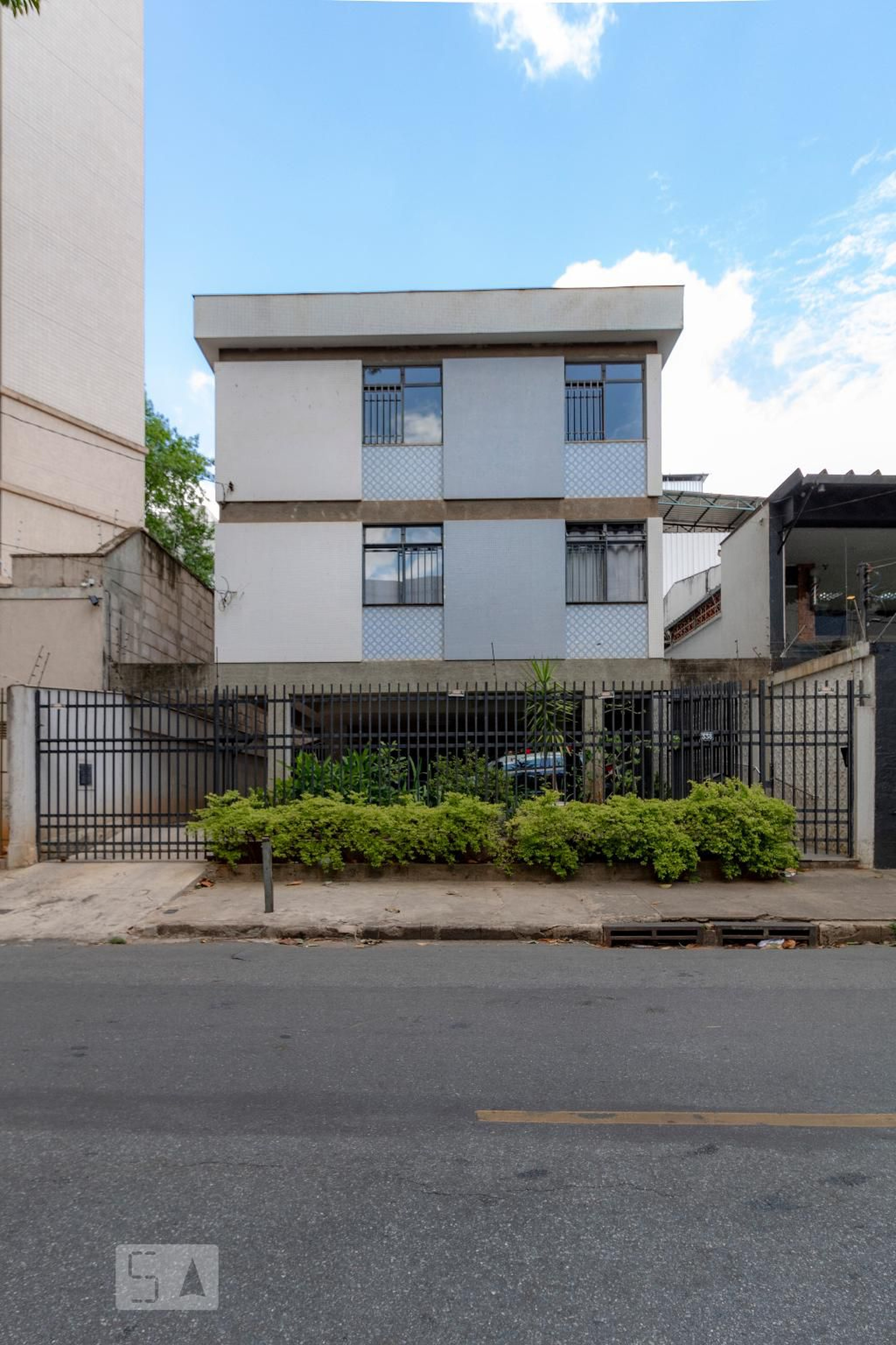 Fachada Condomínio em Rua Venezuela, 338