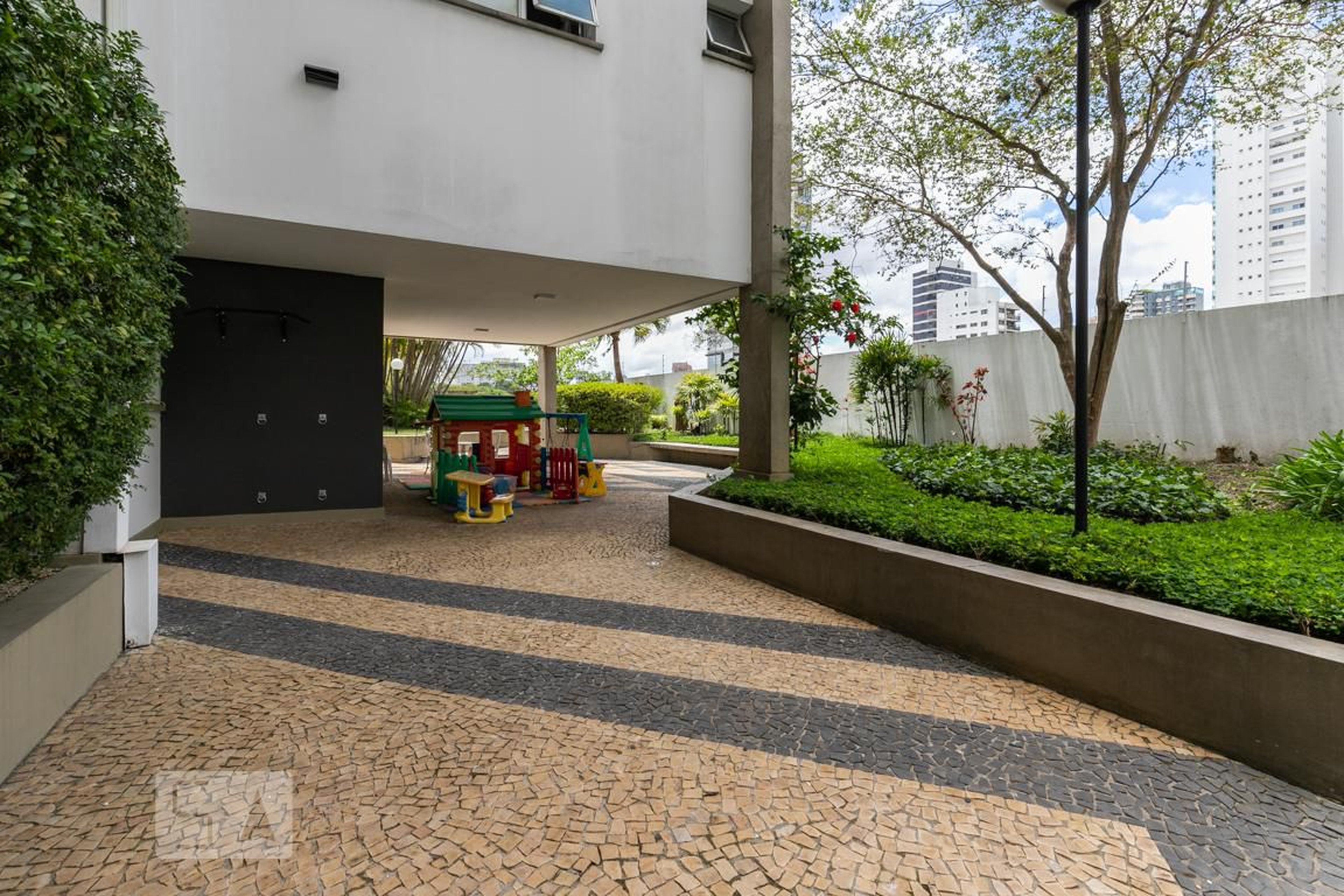 Area Comum - Hoscar Morozini