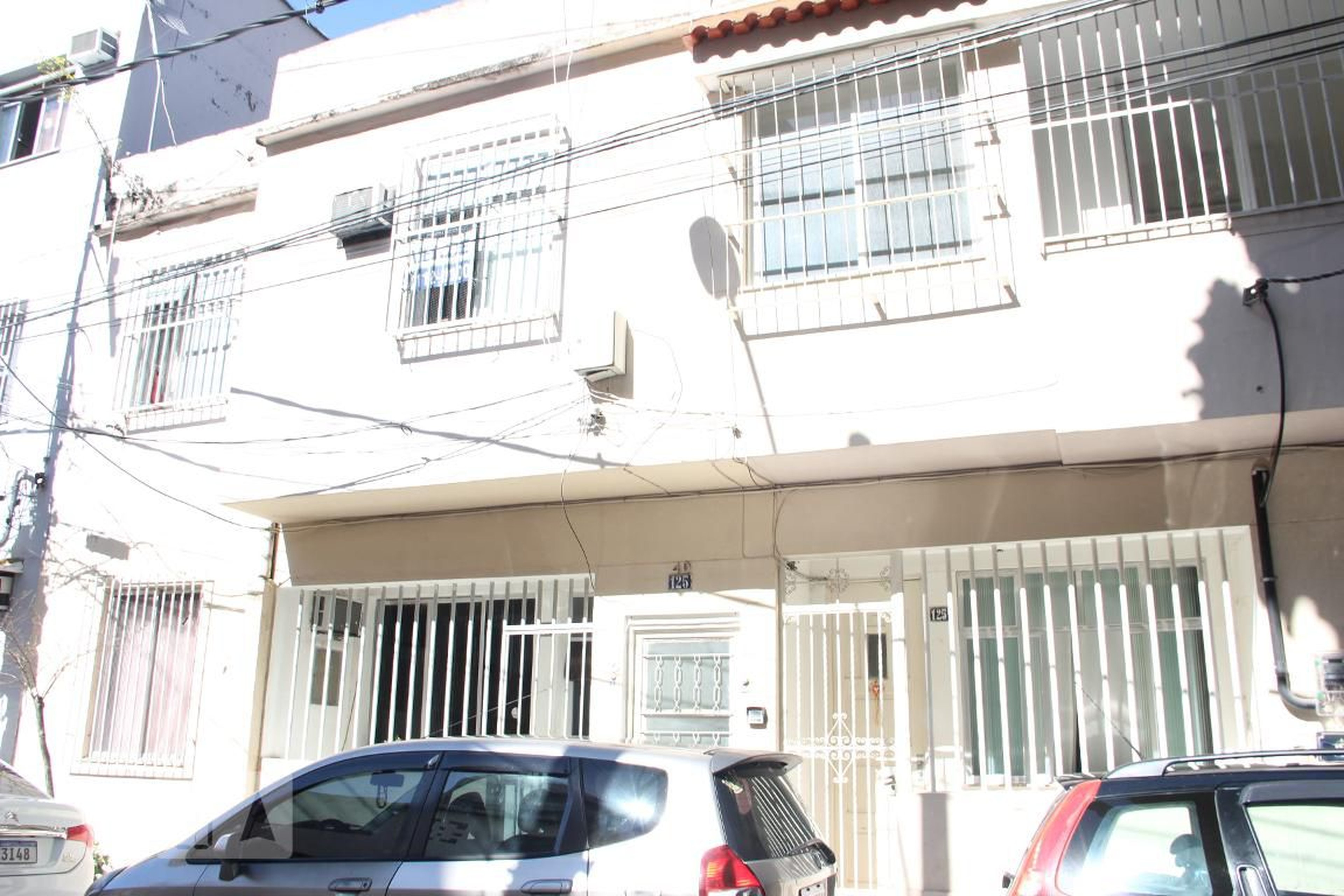 fachada Condomínio em Rua João da Mata, 125