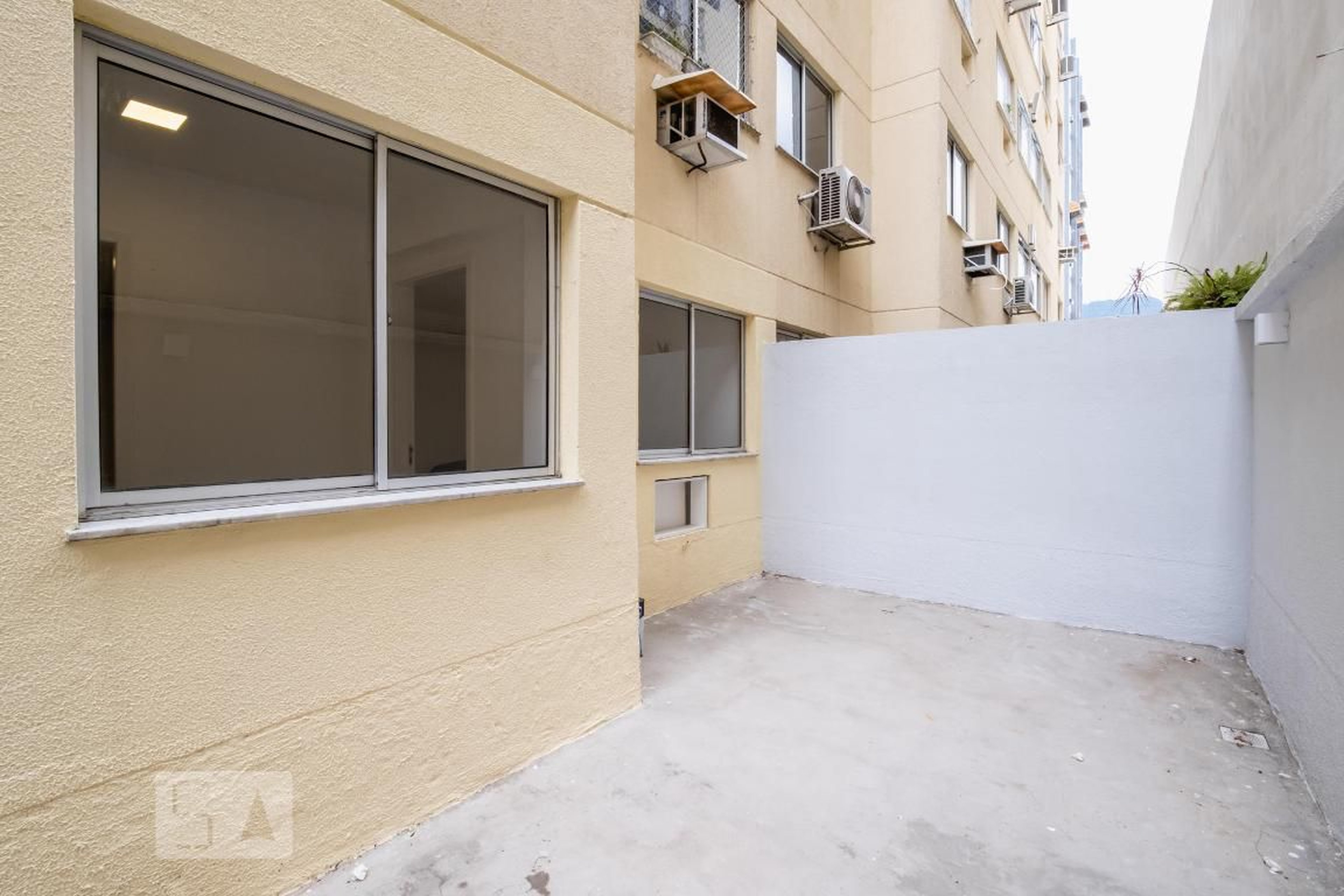 Área Externa - Estrela da Vila