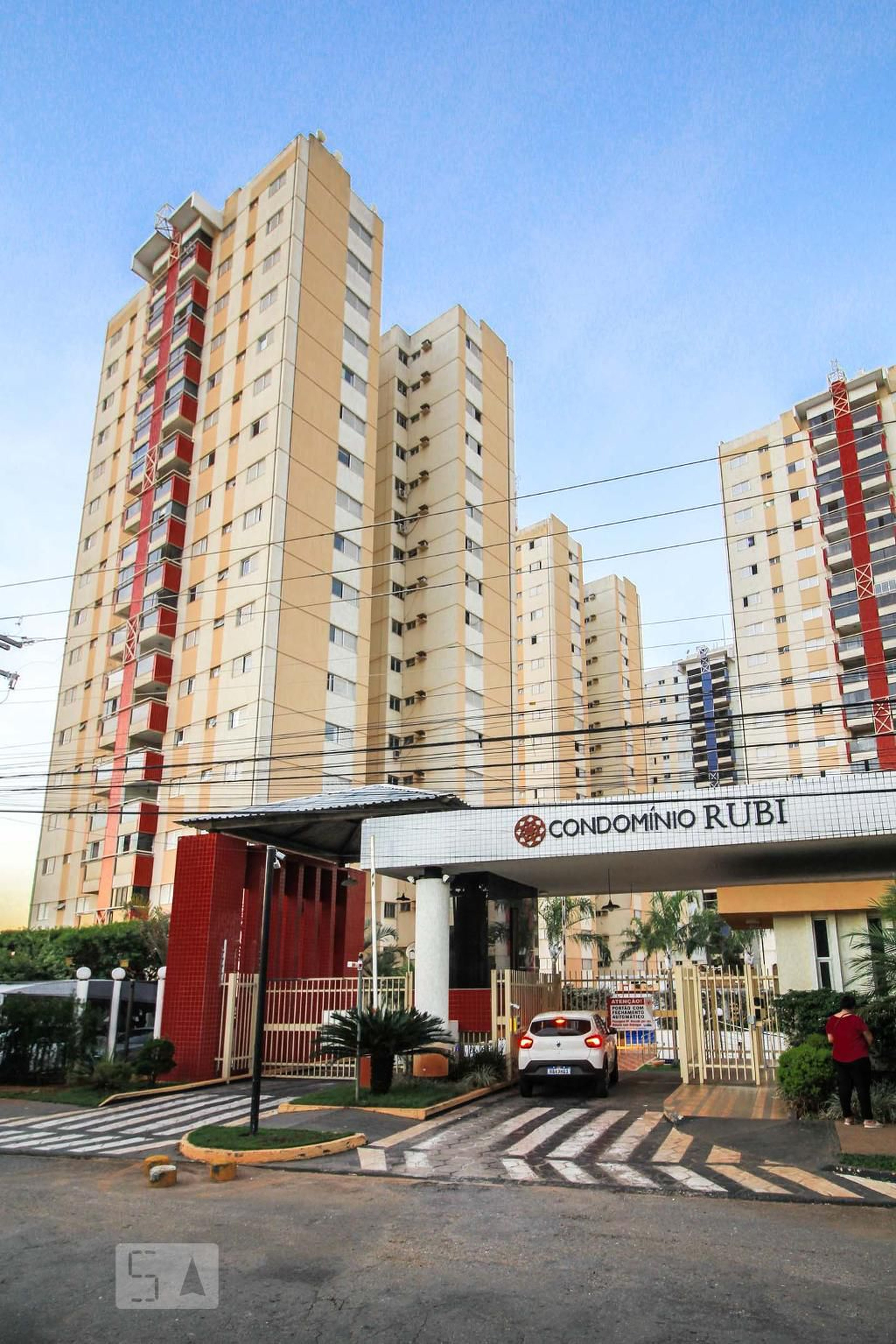 Fachada do Prédio Condomínio Rubi  Torre 2