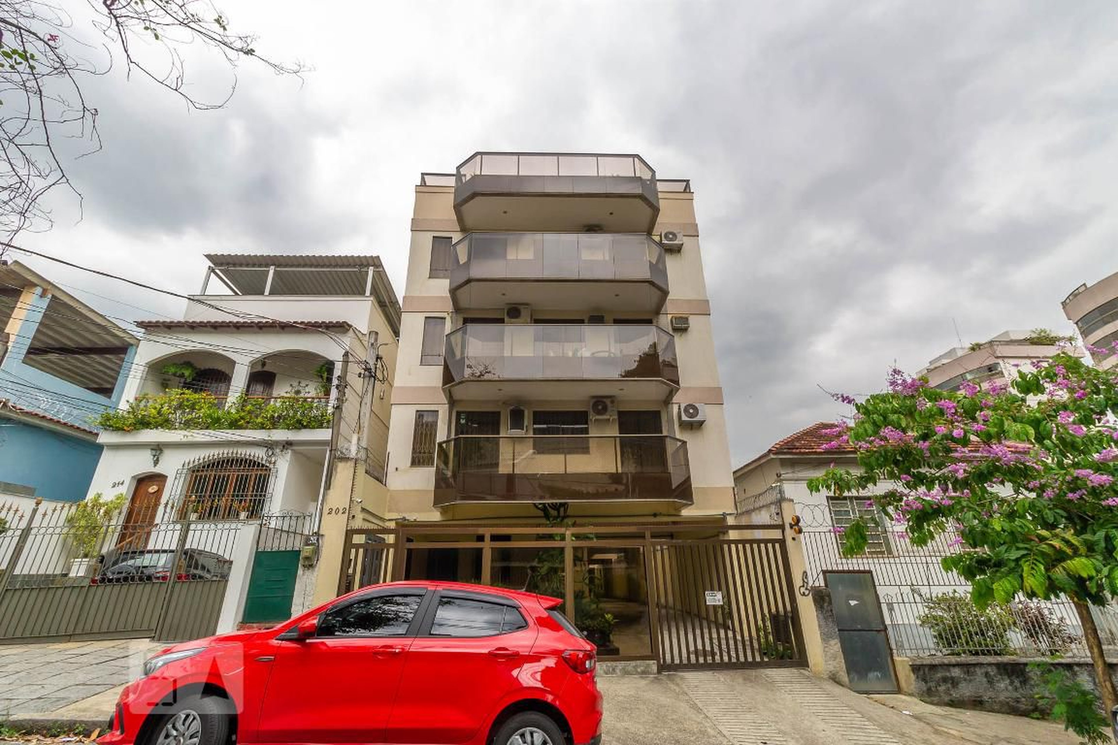 Fachada Condomínio Maria Freitas