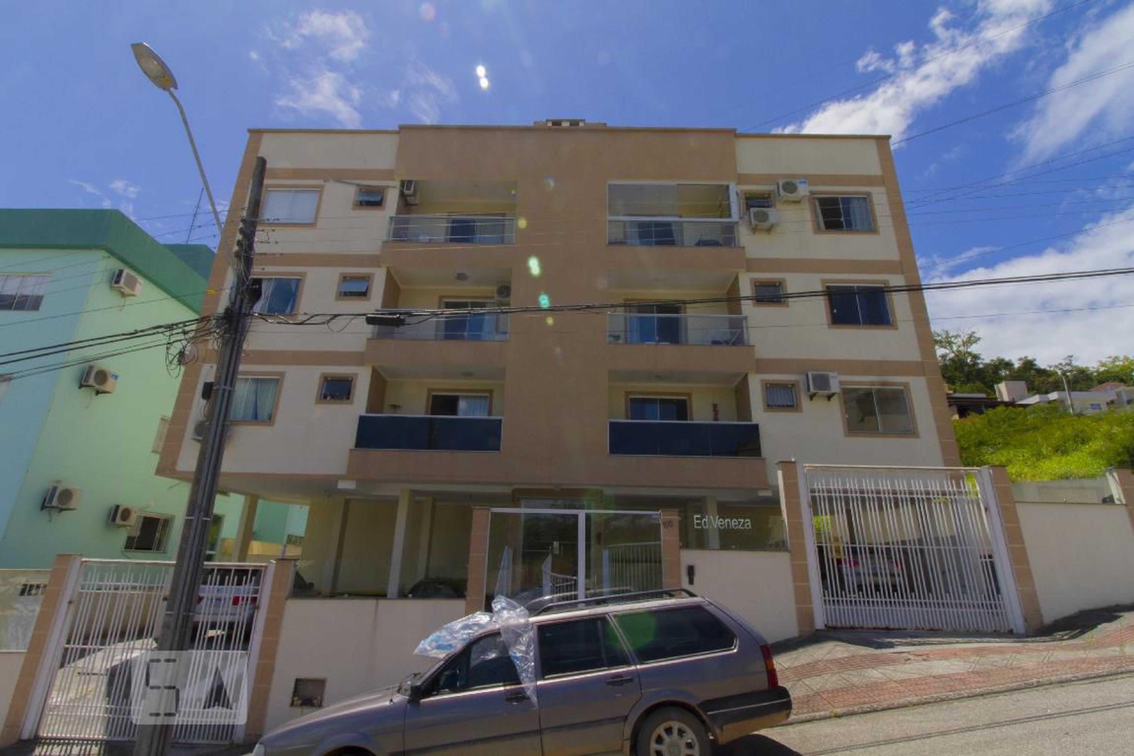 Fachada Condomínio em Rua Antônio Amancio da Silveira, 50