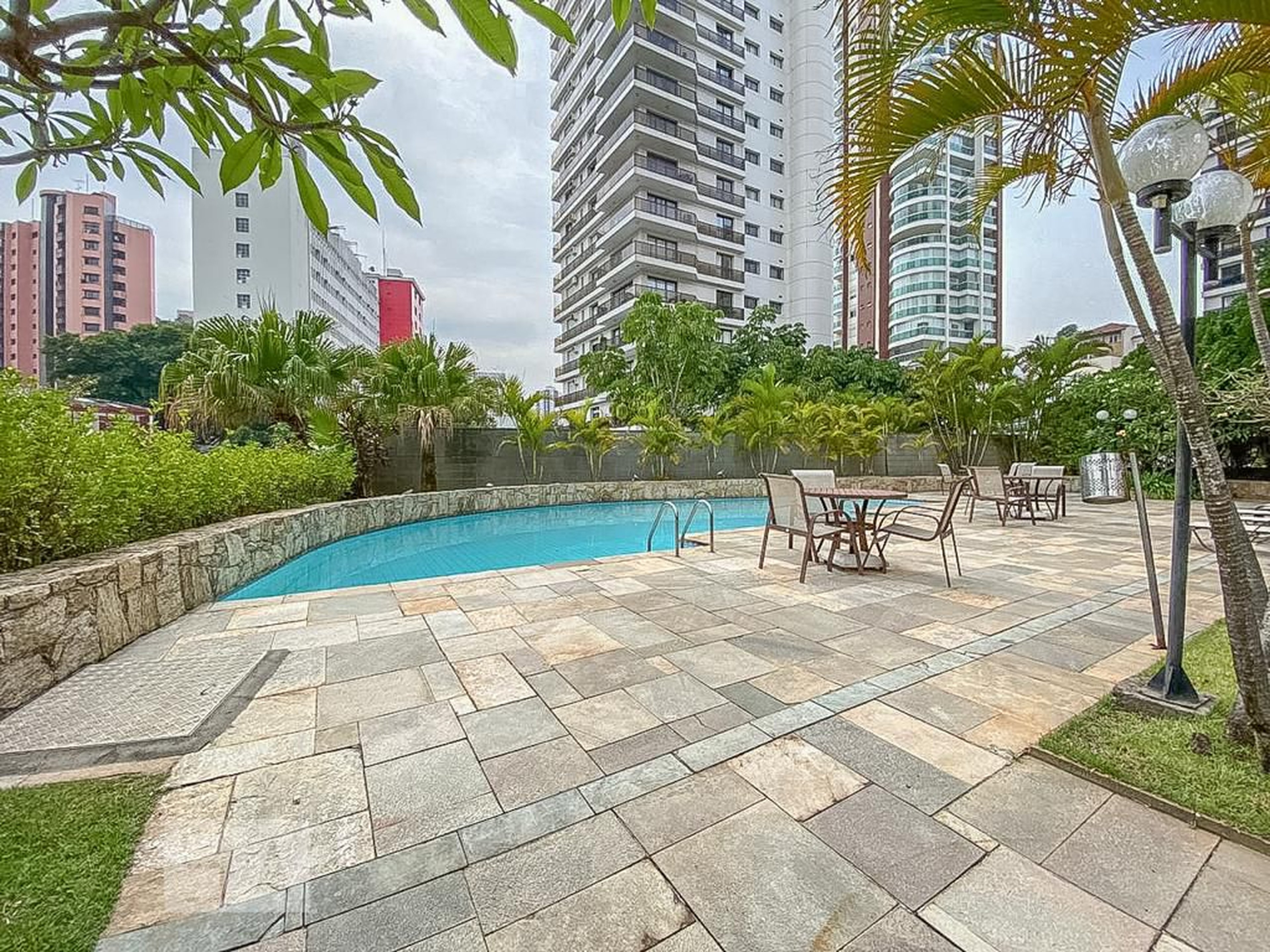 Piscina - Edifício Pinus