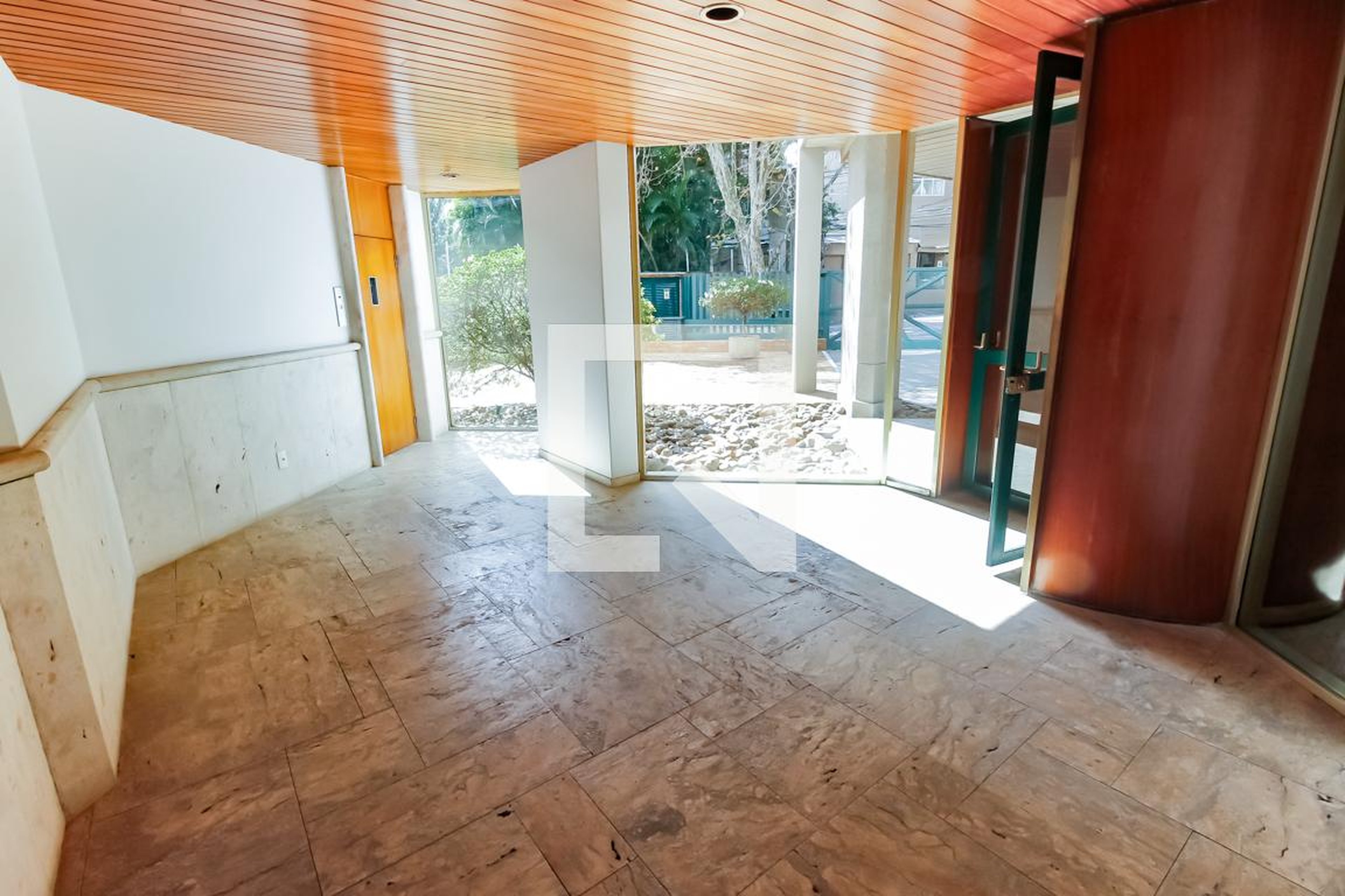 Hall de entrada - Flamboyant