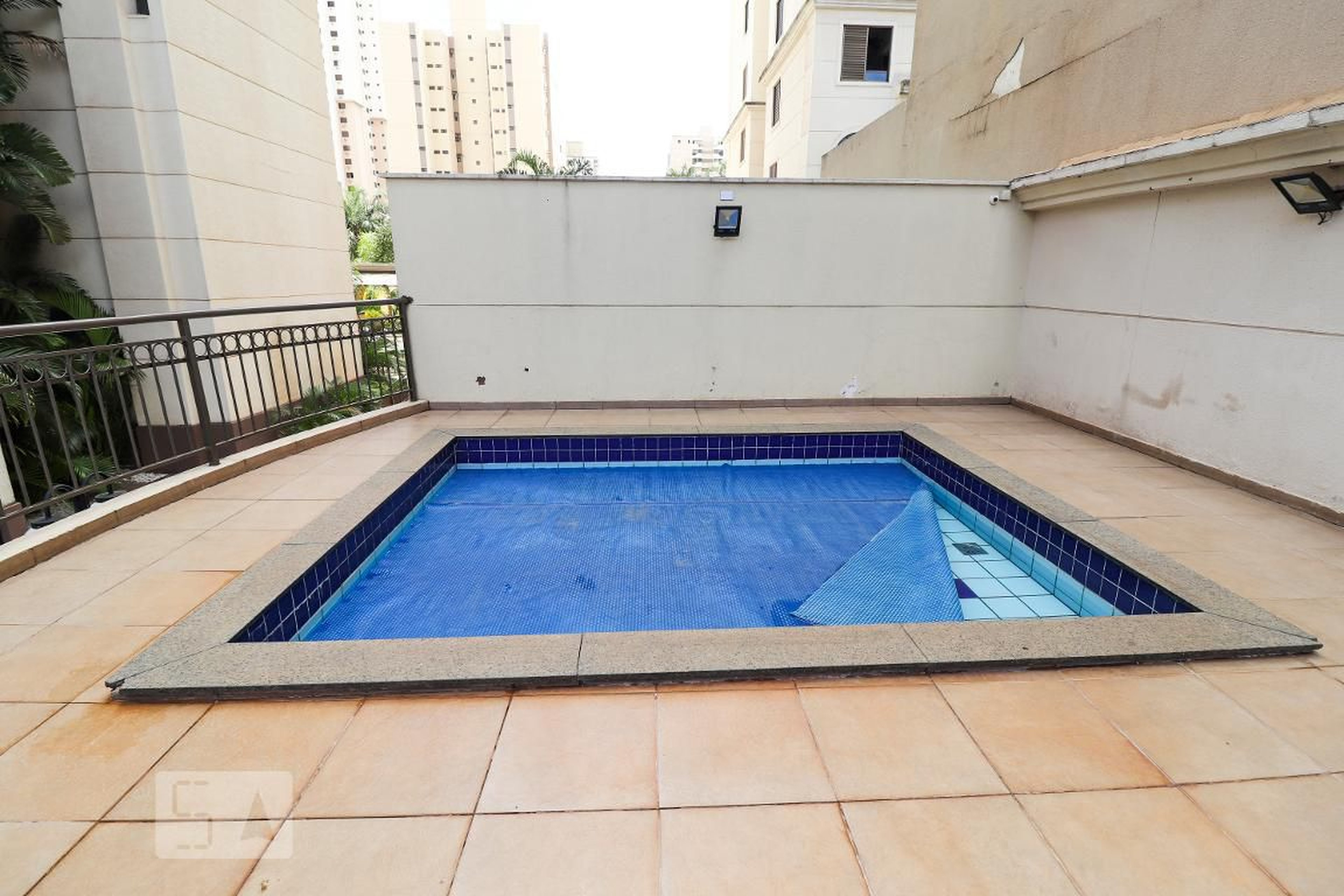 Piscina - Borges Landeiro Plaza