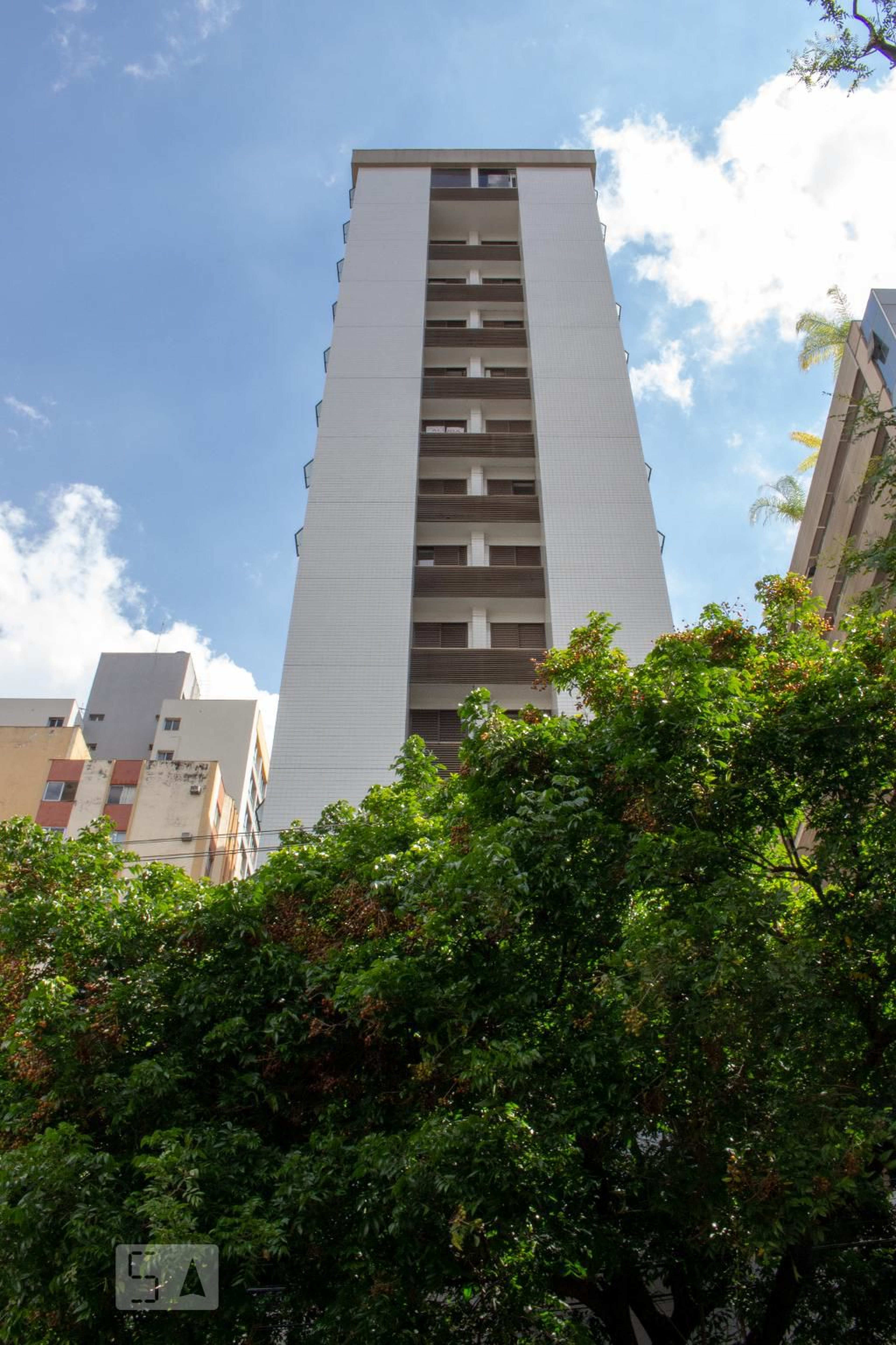 Fachada do Condomínio Edifício Valênce