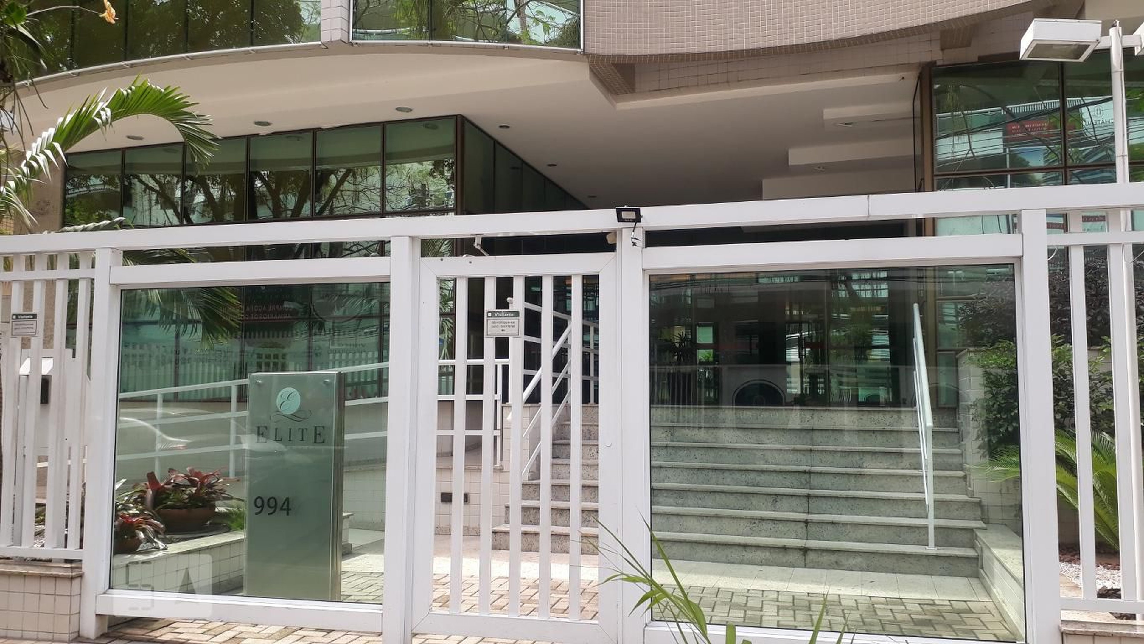 Fachada do Condomínio Condomínio Elite Residences