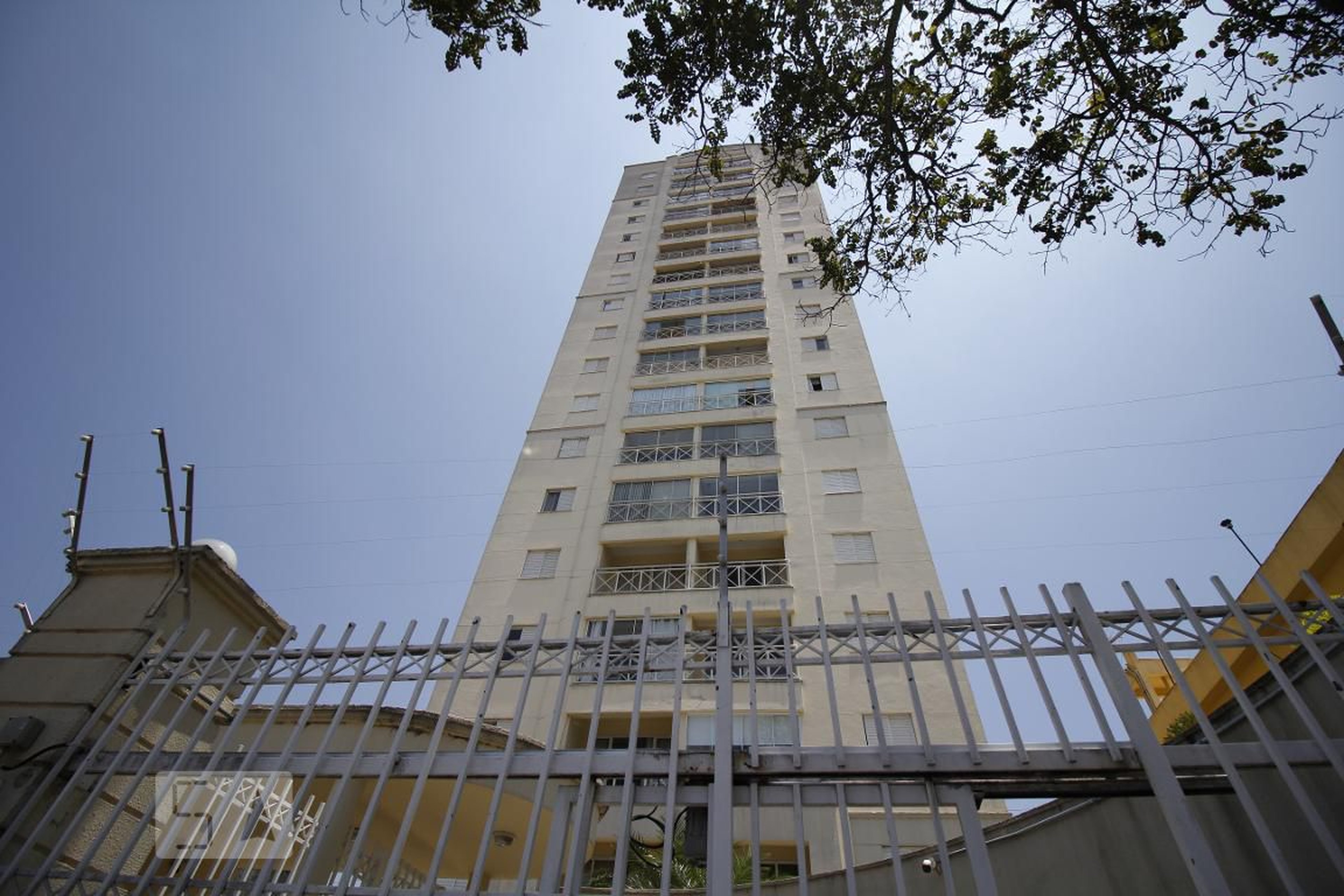 Fachada do Condomínio Condomínio Morar e Viver