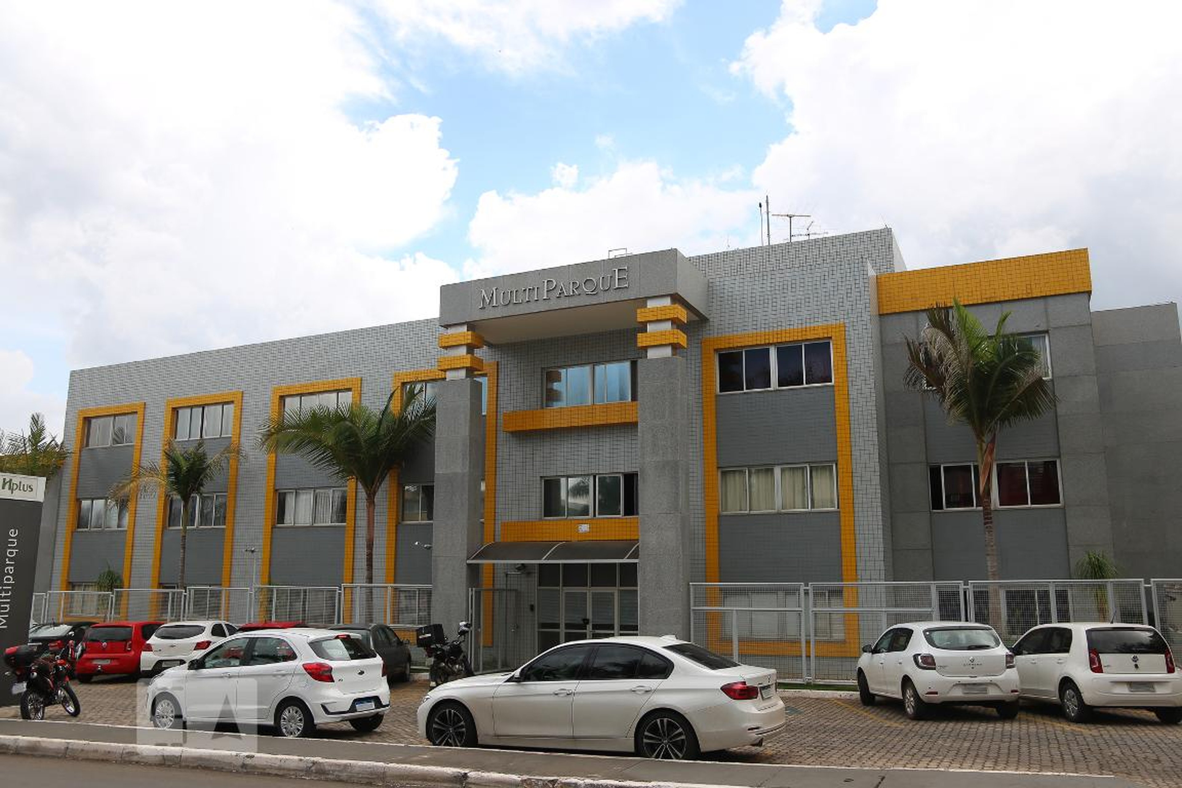 Fachada Edifício Multiparque