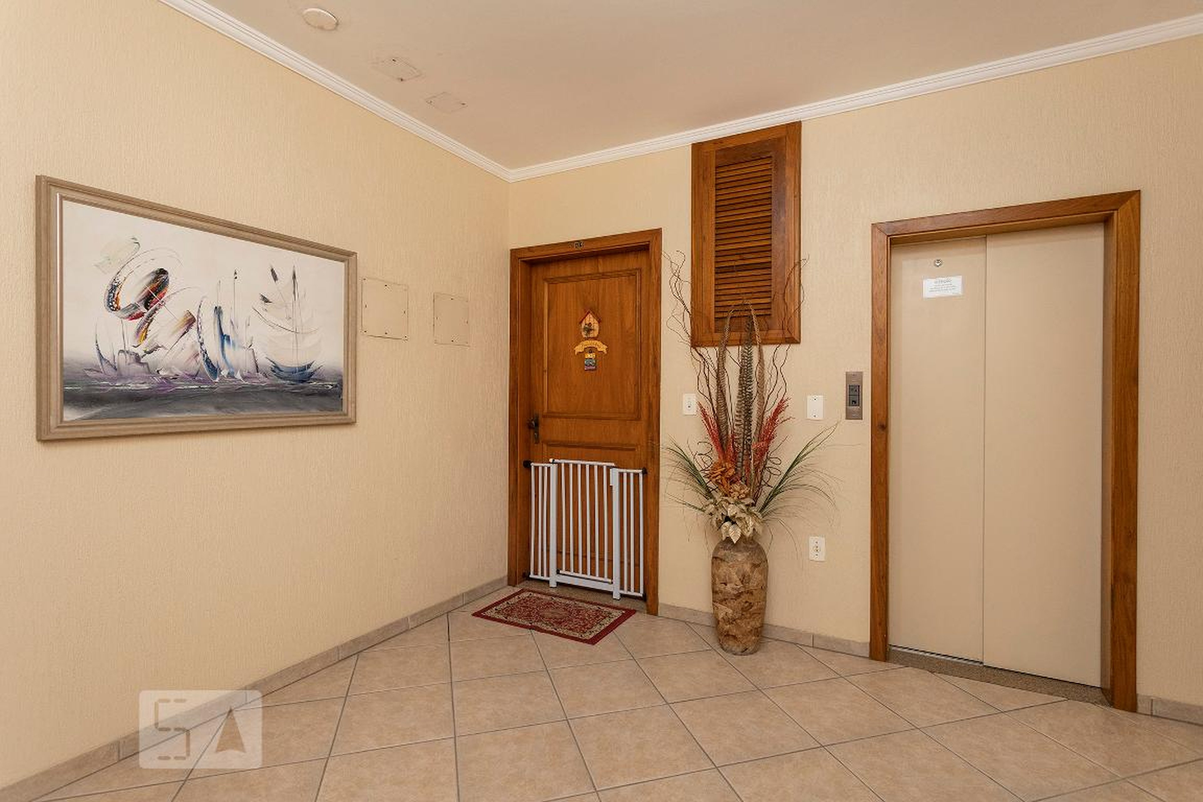 Hall - null