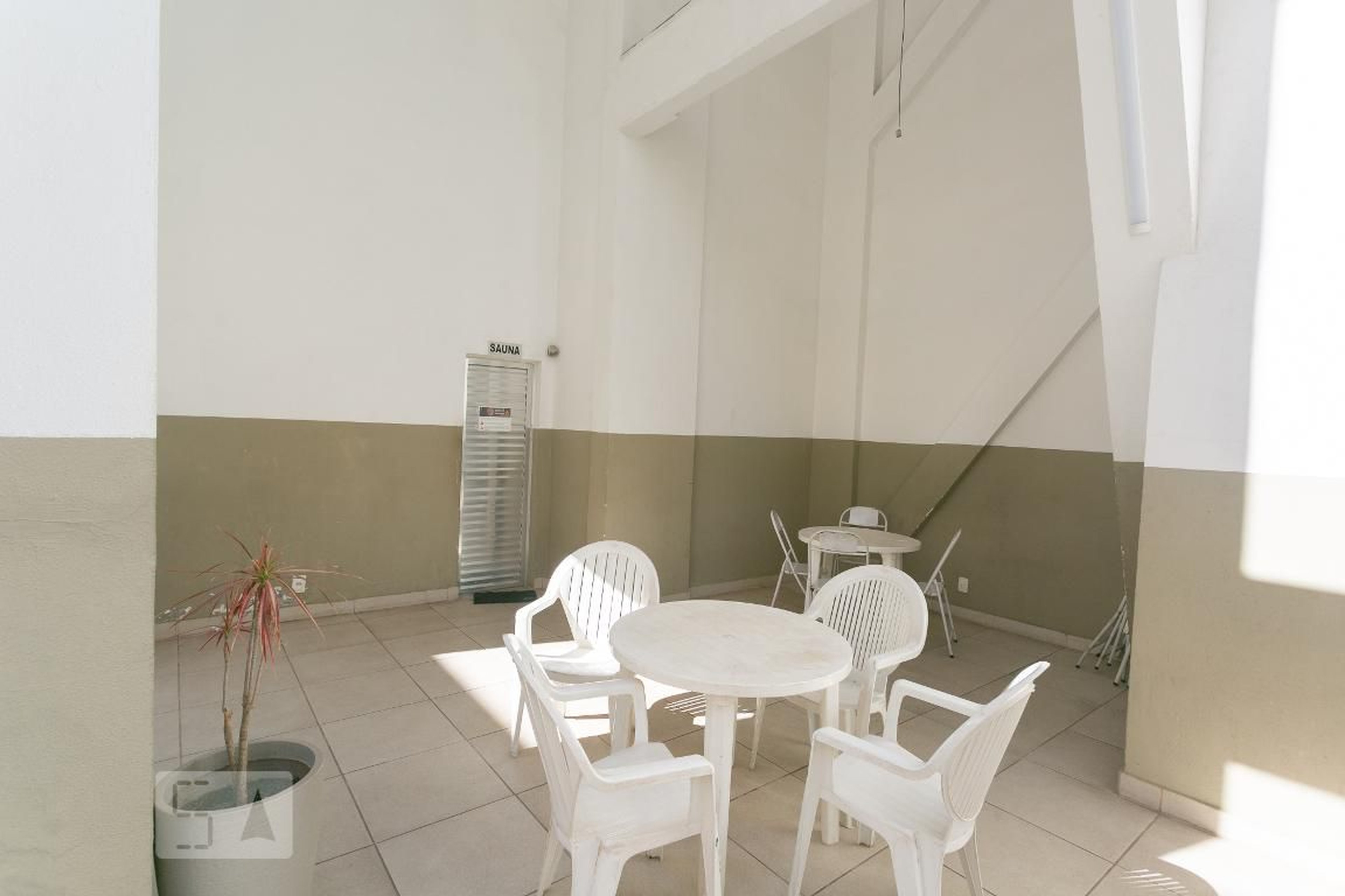 Área Externa - Edifício Nelson Araújo Pena