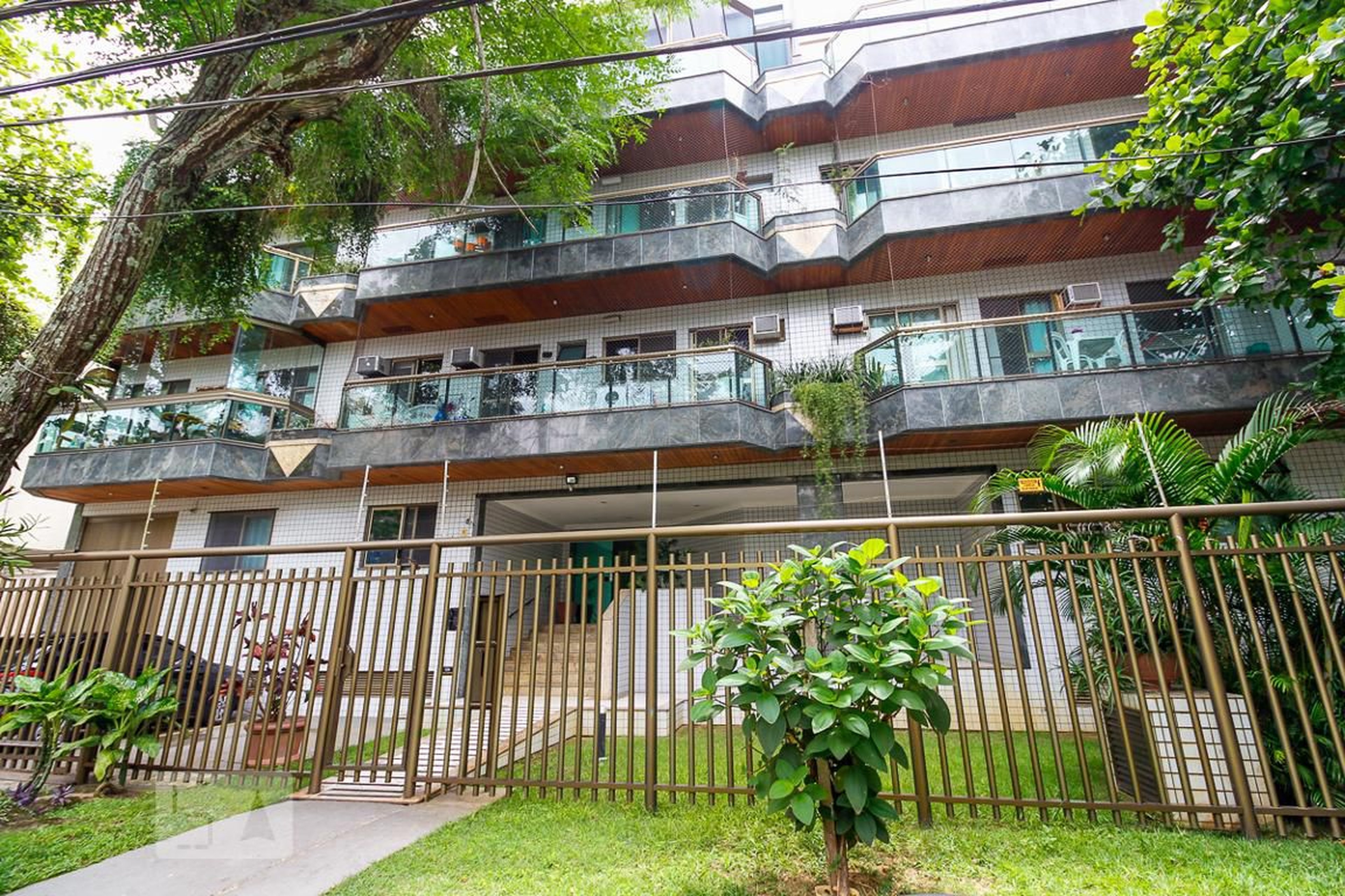 Fachada Condomínio Savona