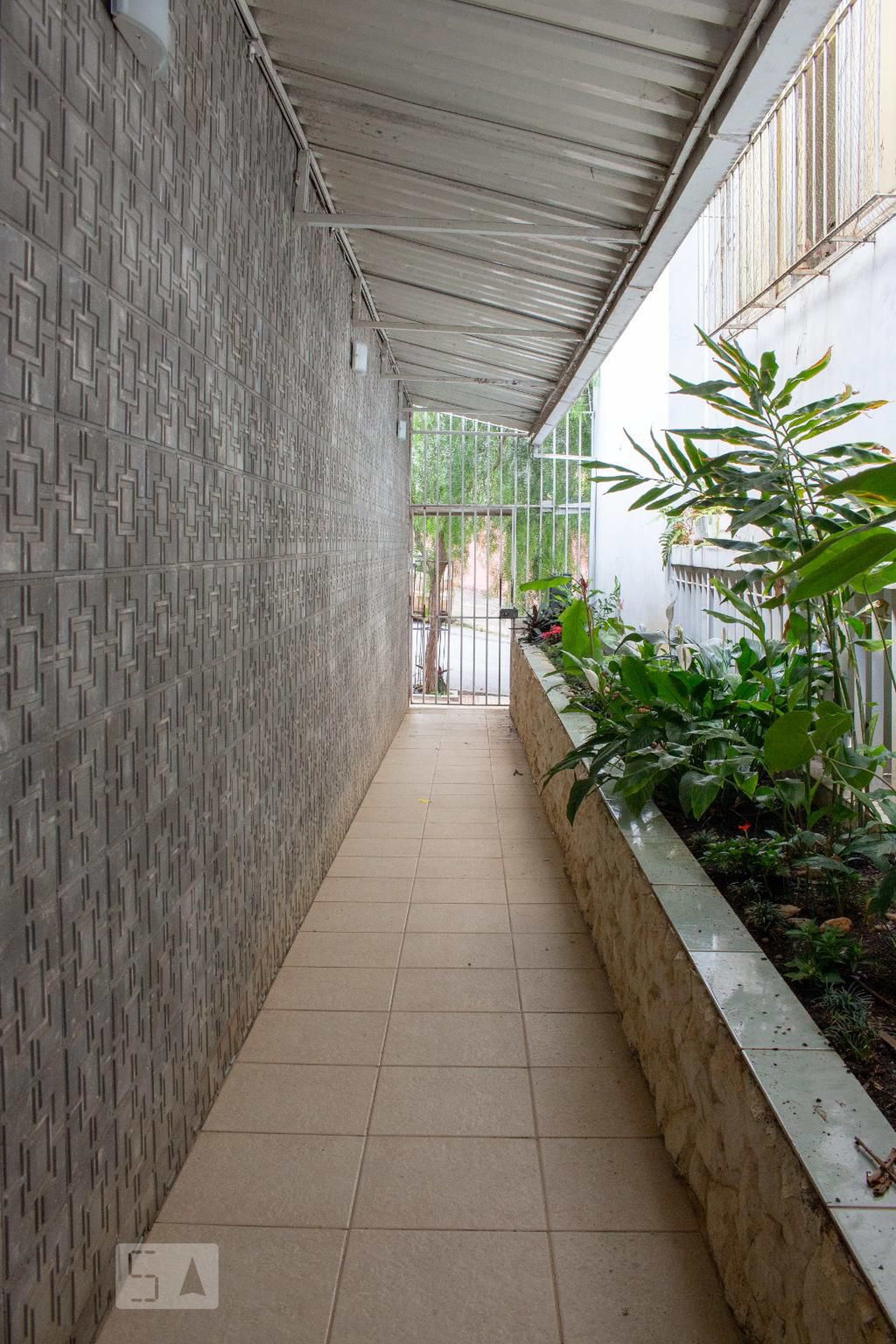 Entrada do Prédio - null