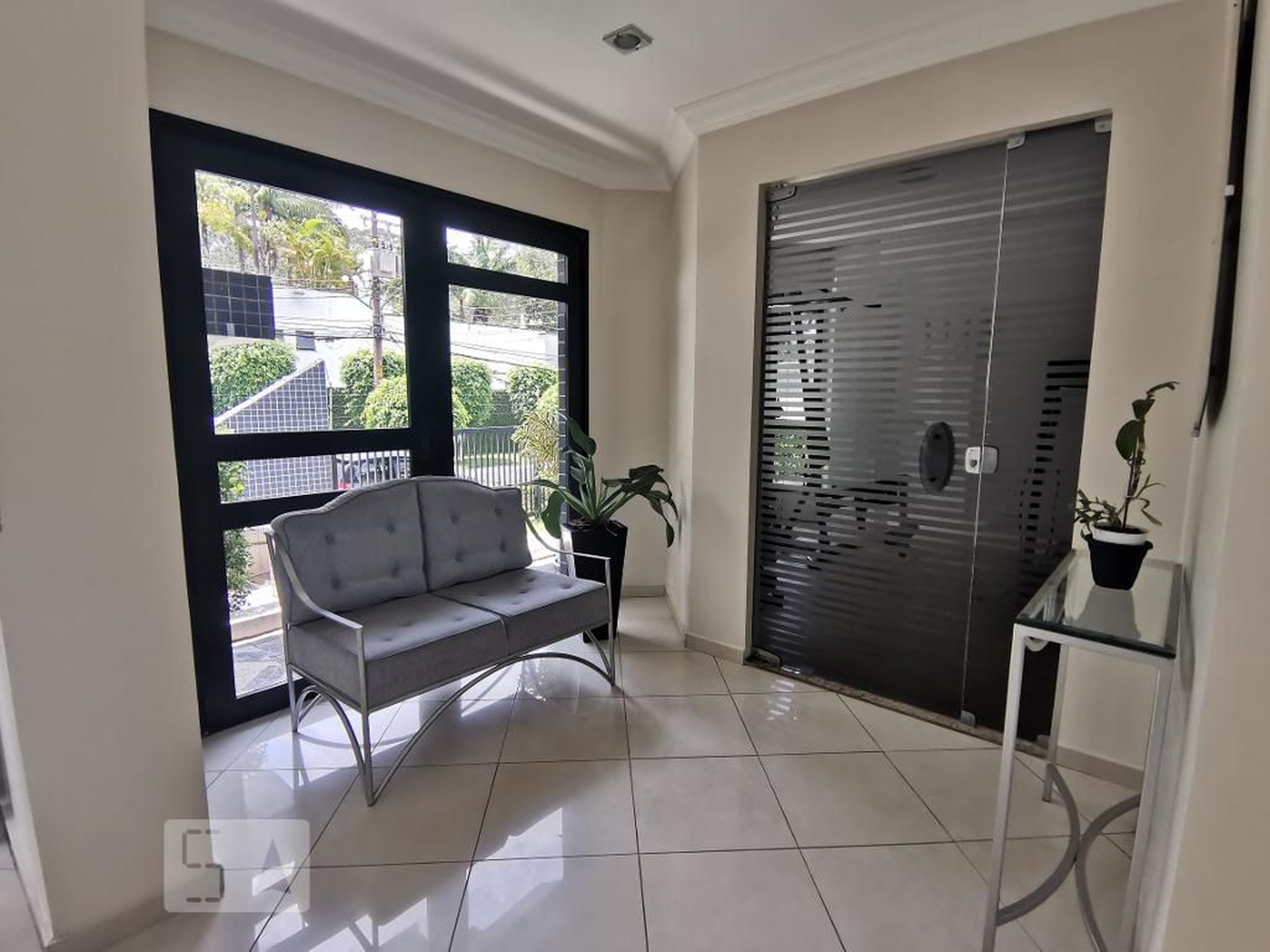 Hall - Fontana de Trevi