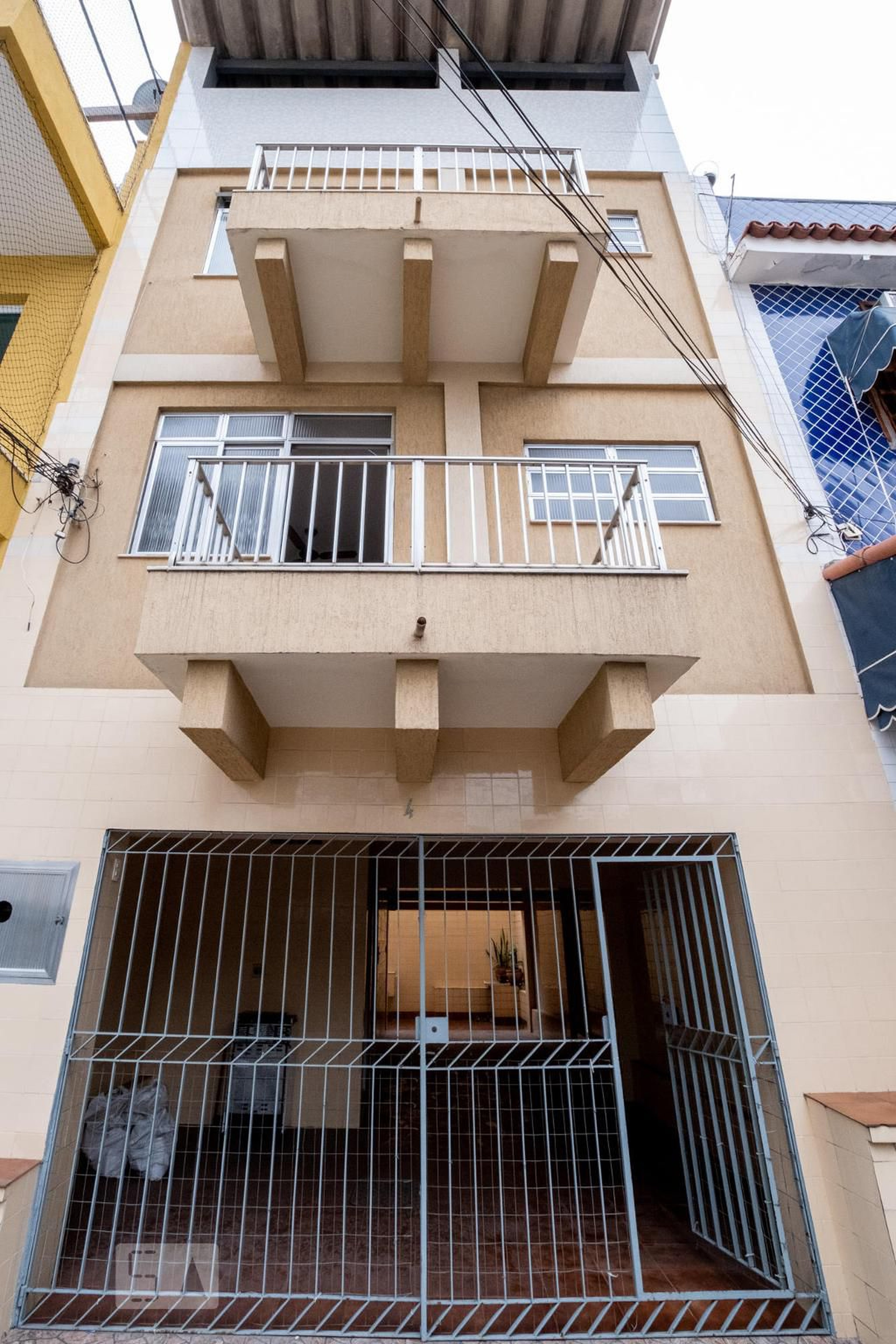 Fachada Condomínio em Rua Felipe Camarão, 6