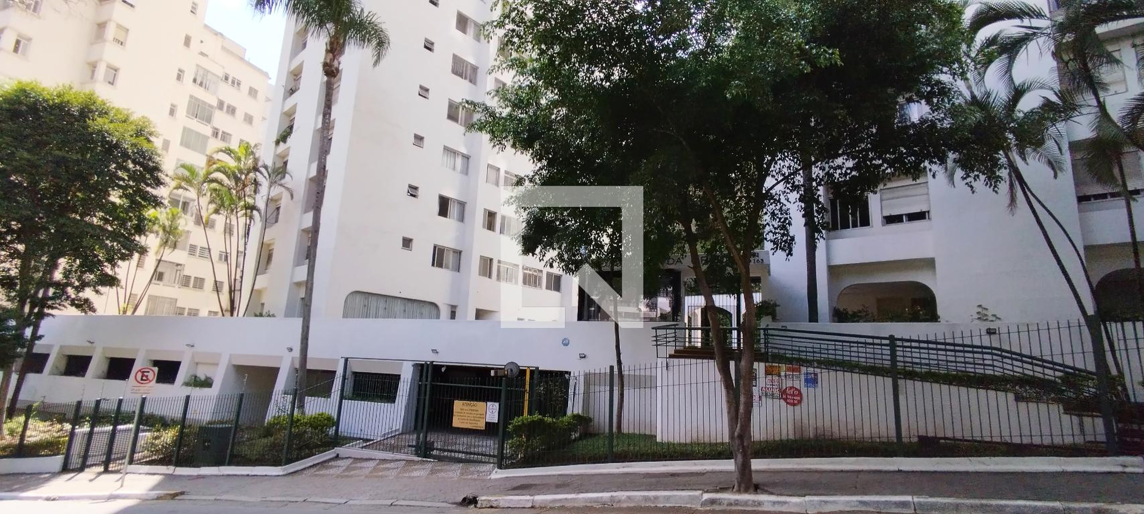 Fachada Condomínio Jardins da Grécia