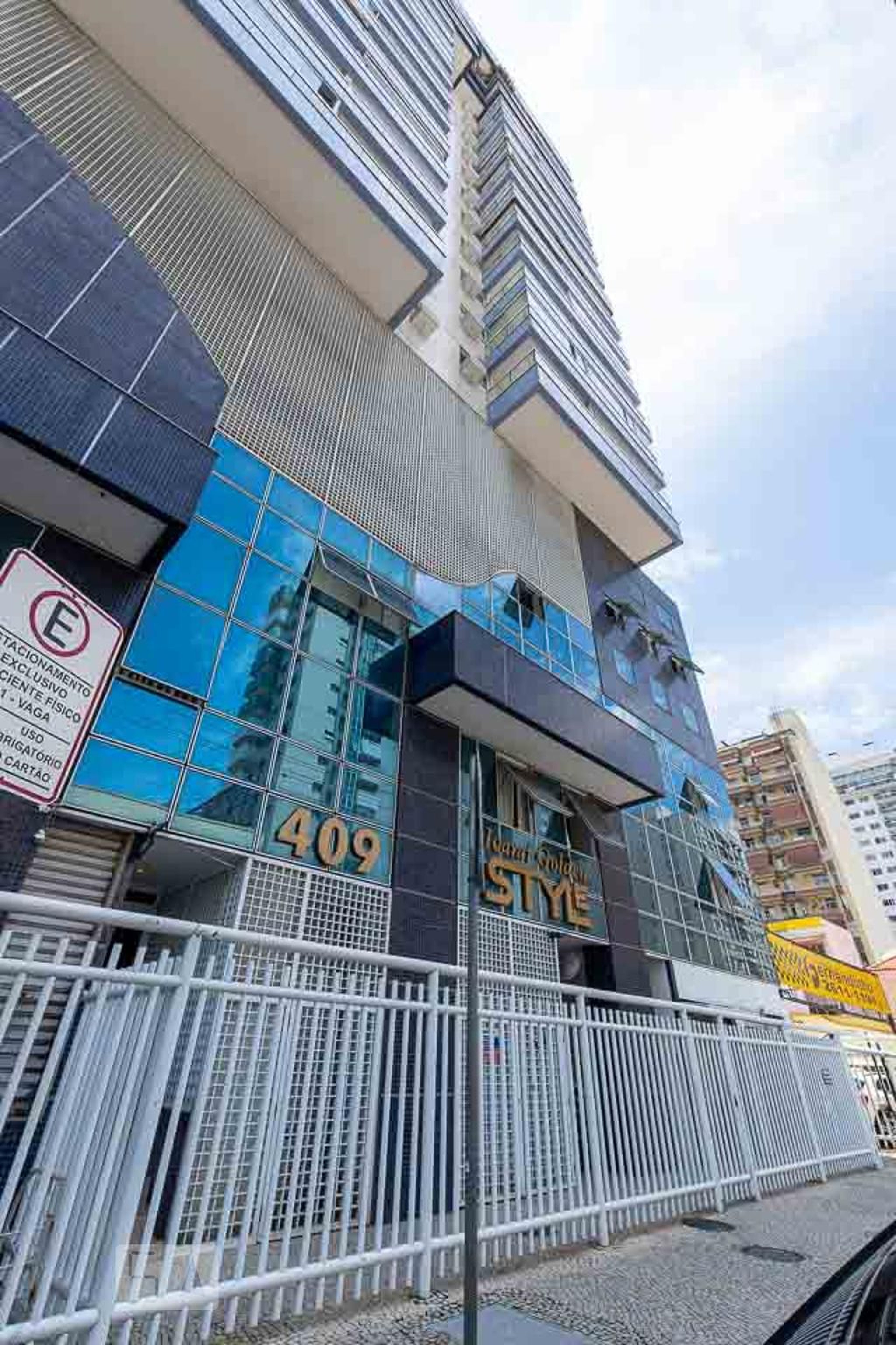 Fachada do Condomínio Condomínio Icaraí Golden Style