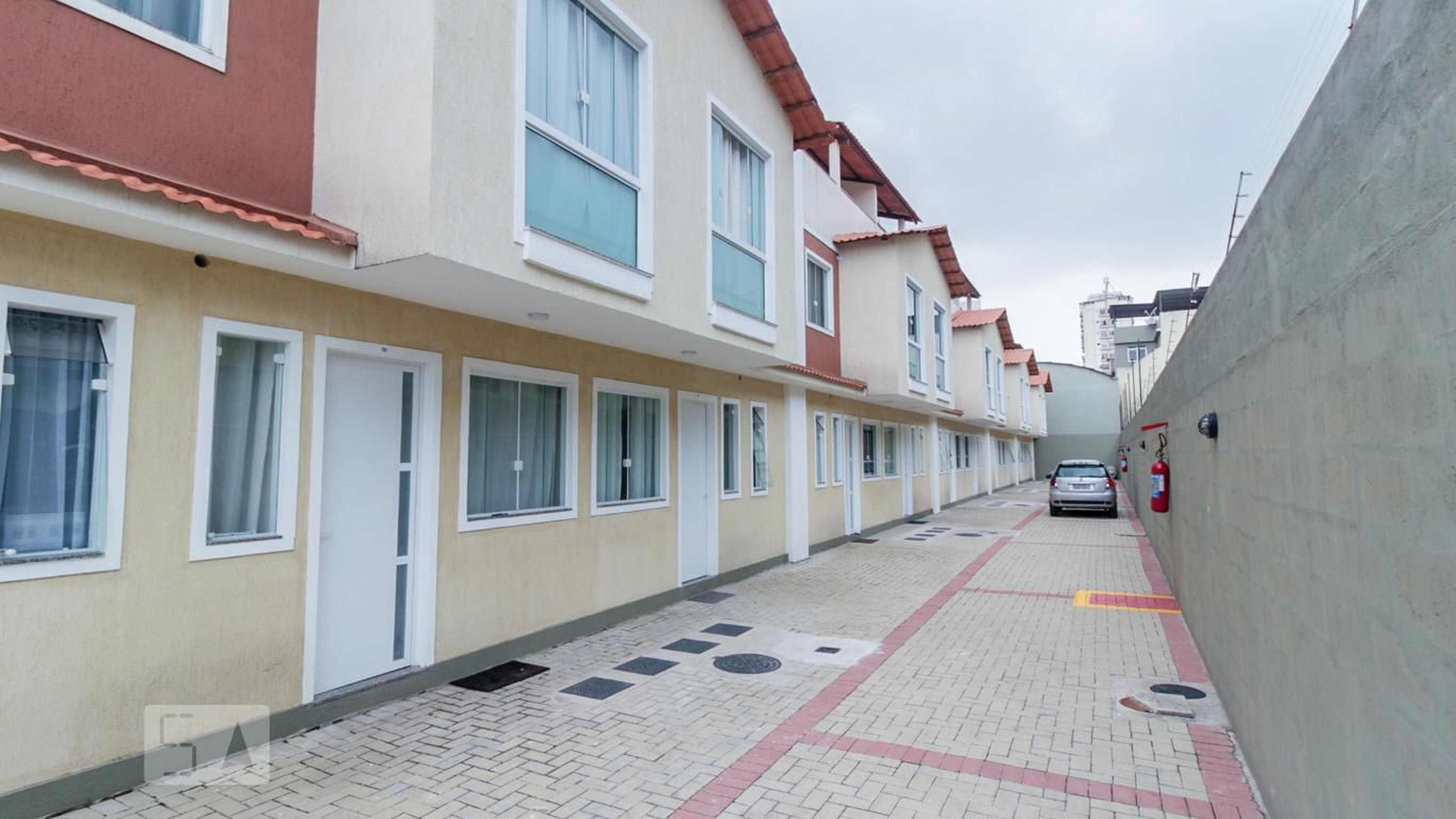 Fachada Condomínio Magalhães Castro, 255