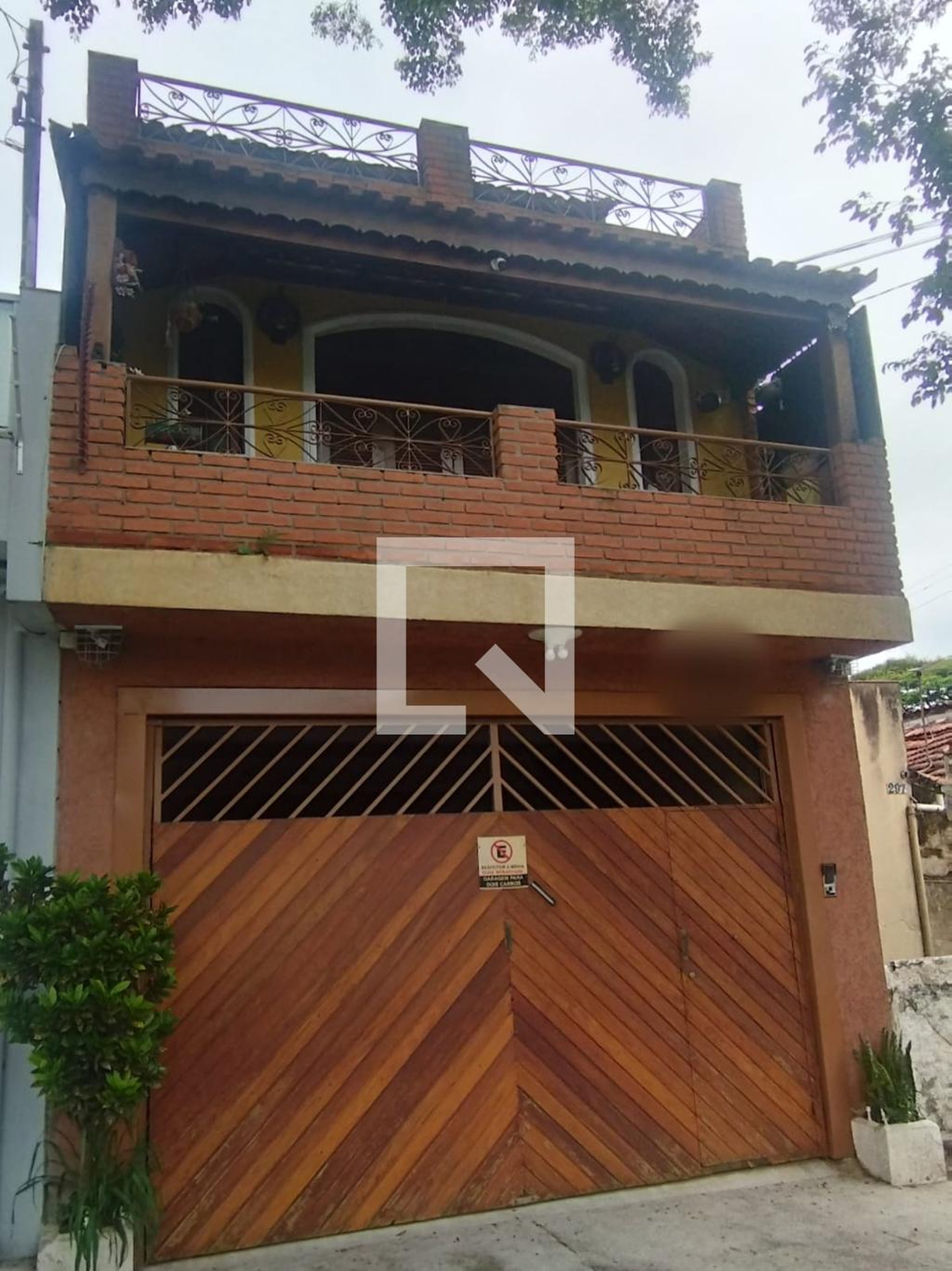 Fachada Condomínio em Avenida Água Funda, 293