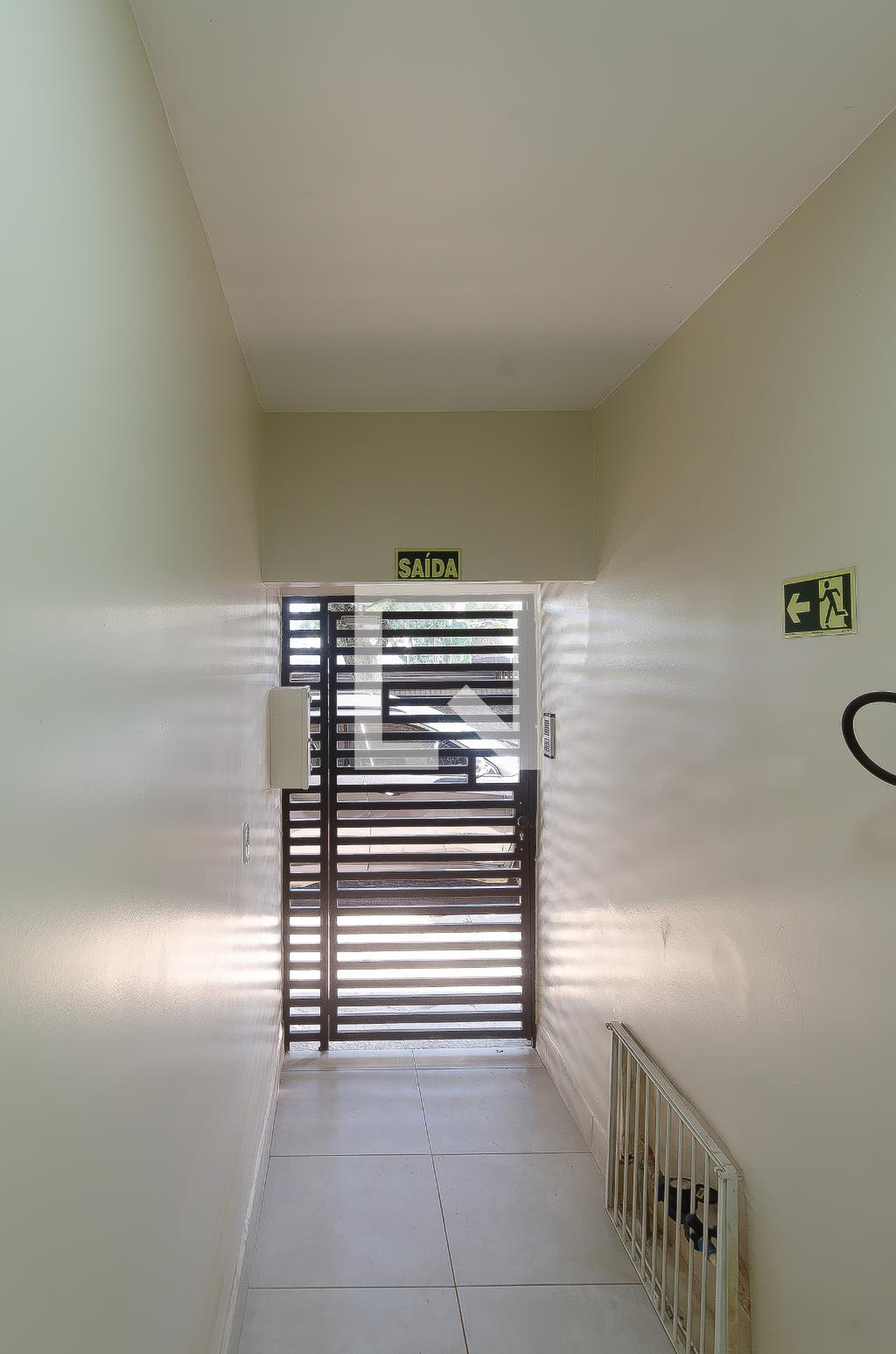 Entrada do Prédio - Edifício Monte Belo