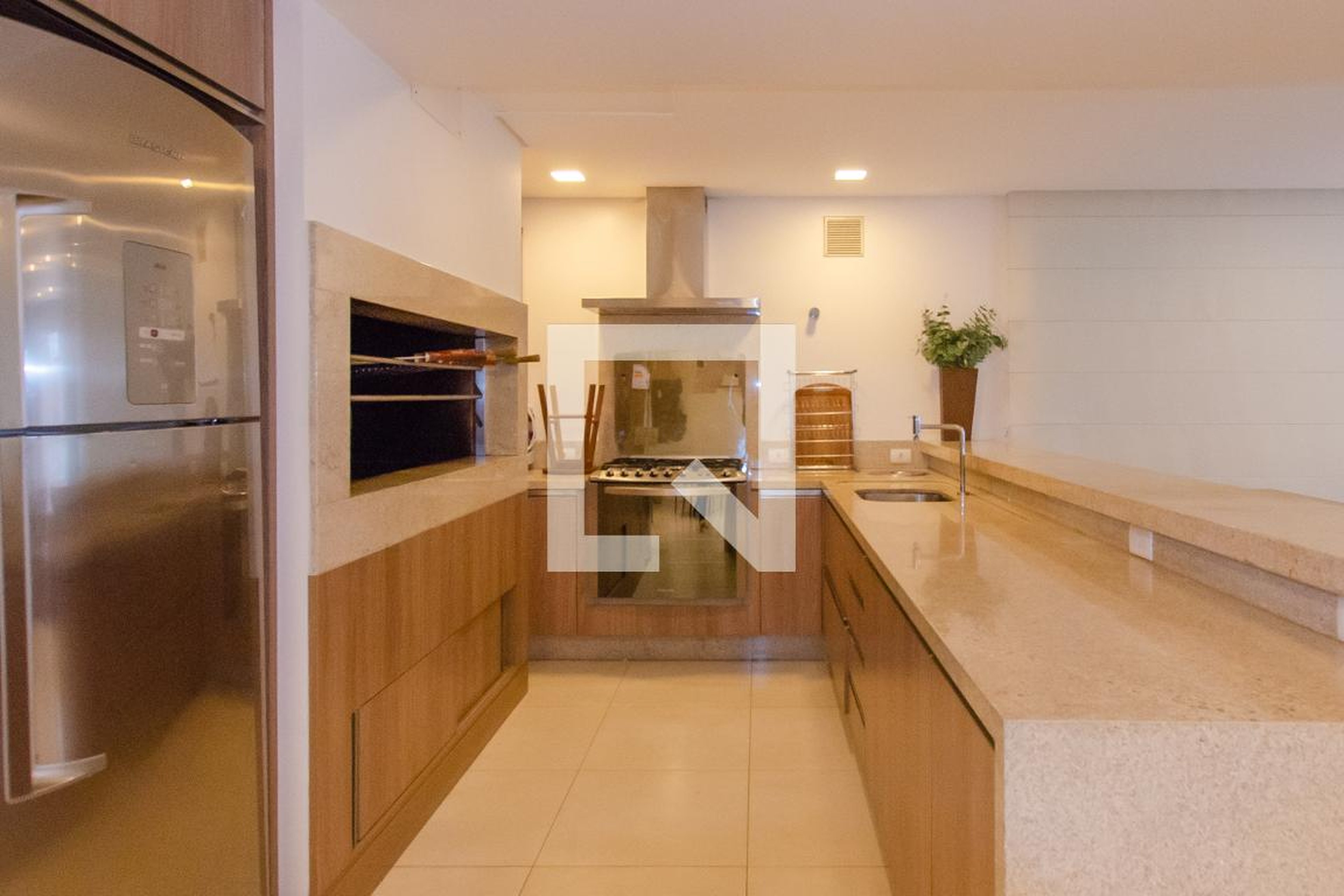 Área comum - Res. Alícia e Luana