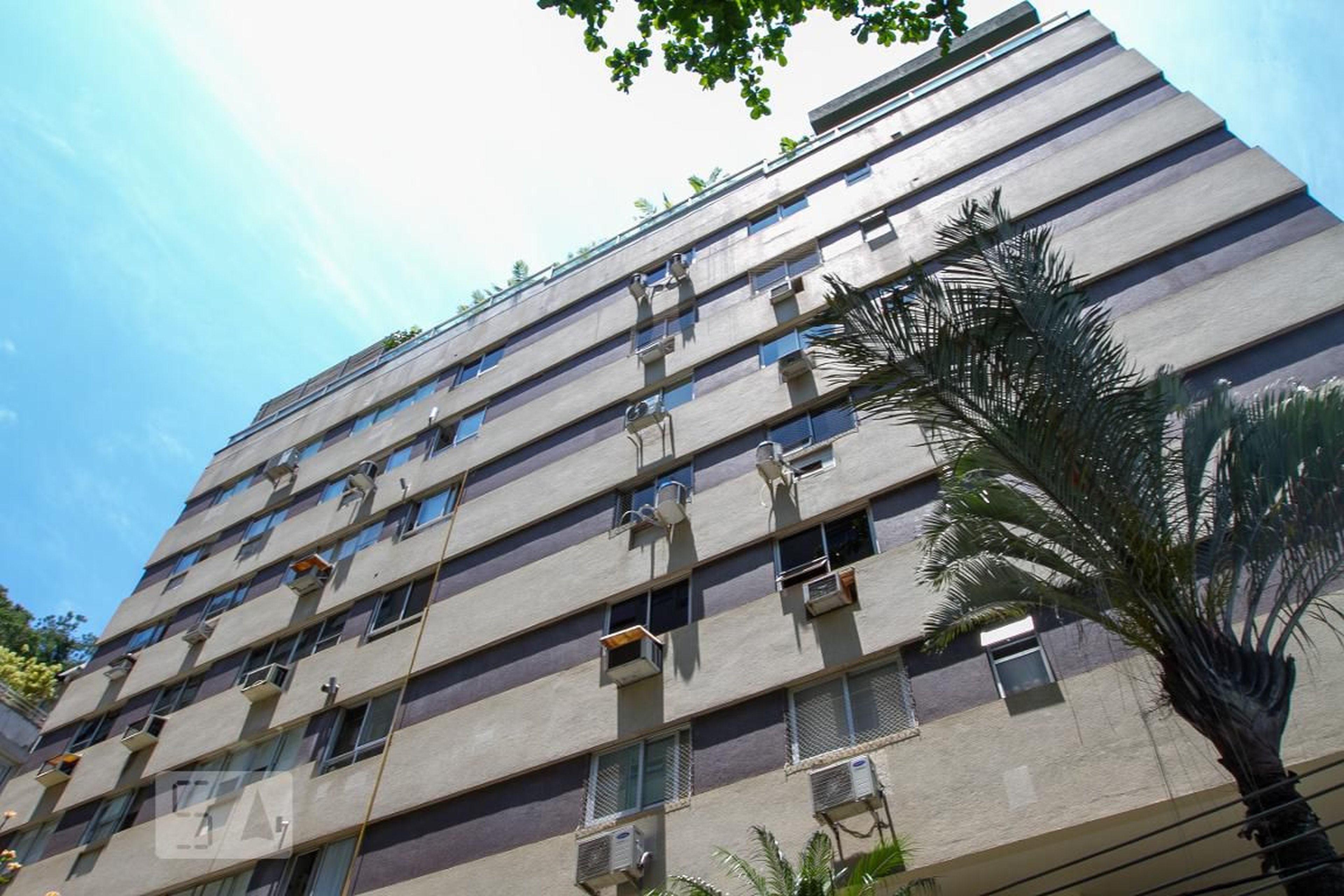 Fachada do Prédio Condomínio Prince Charles