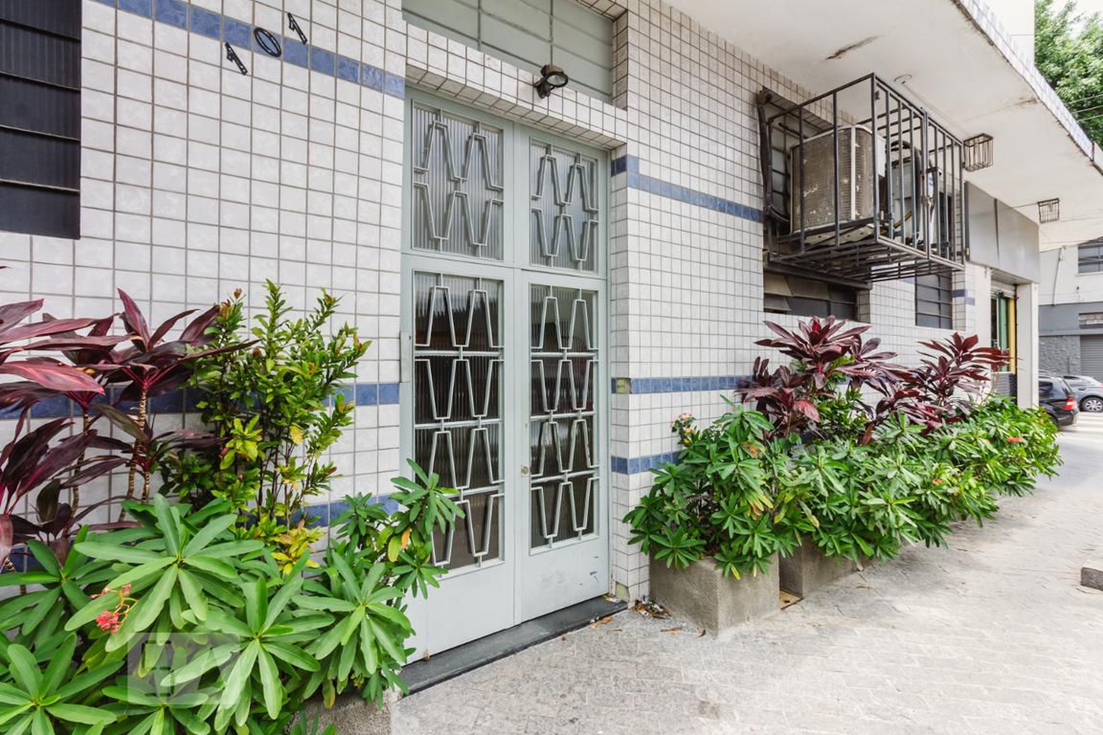 Fachada Condomínio em Rua Doutor Ribeiro de Almeida, 101