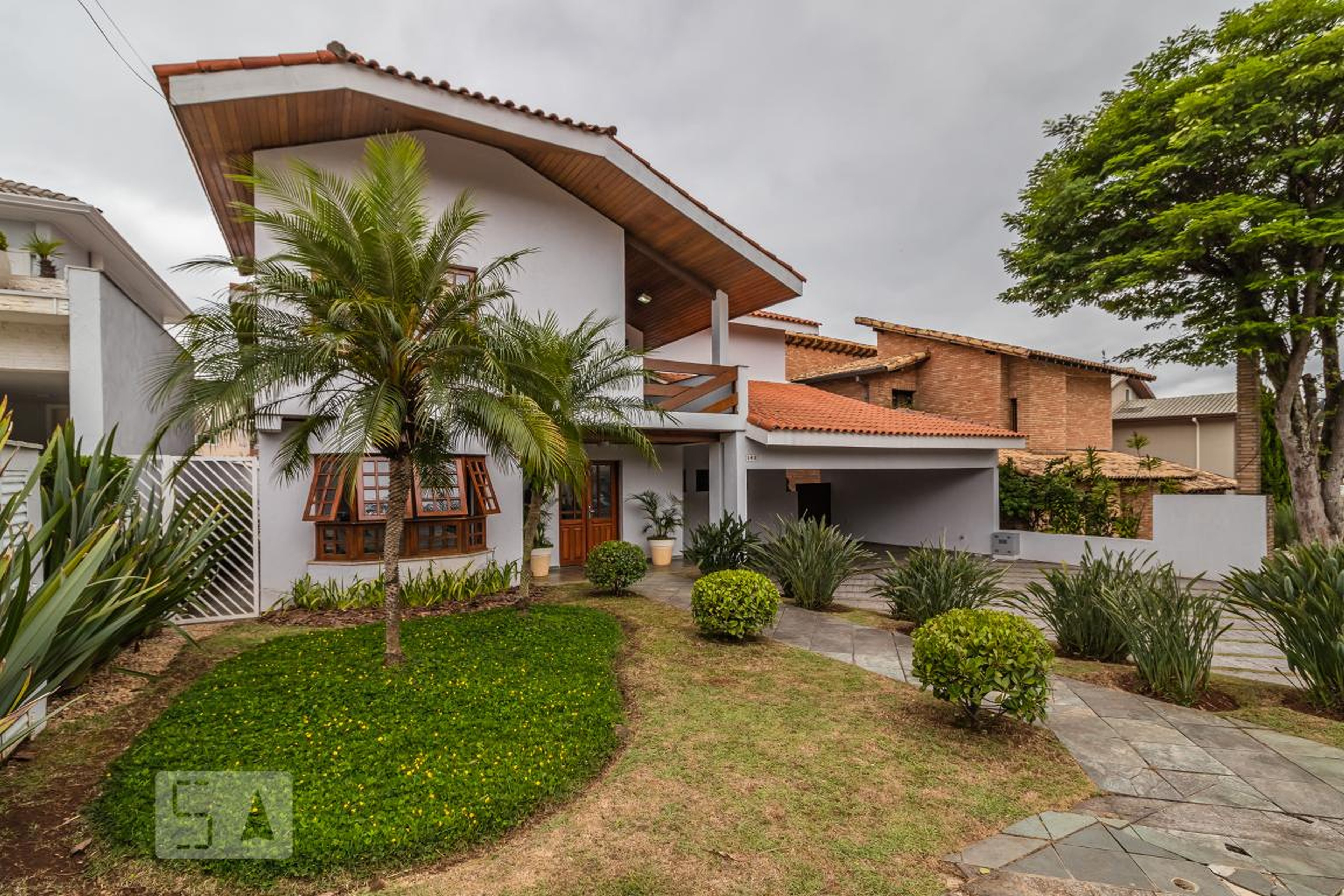Fachada Condomínio Alphaville Residencial 11