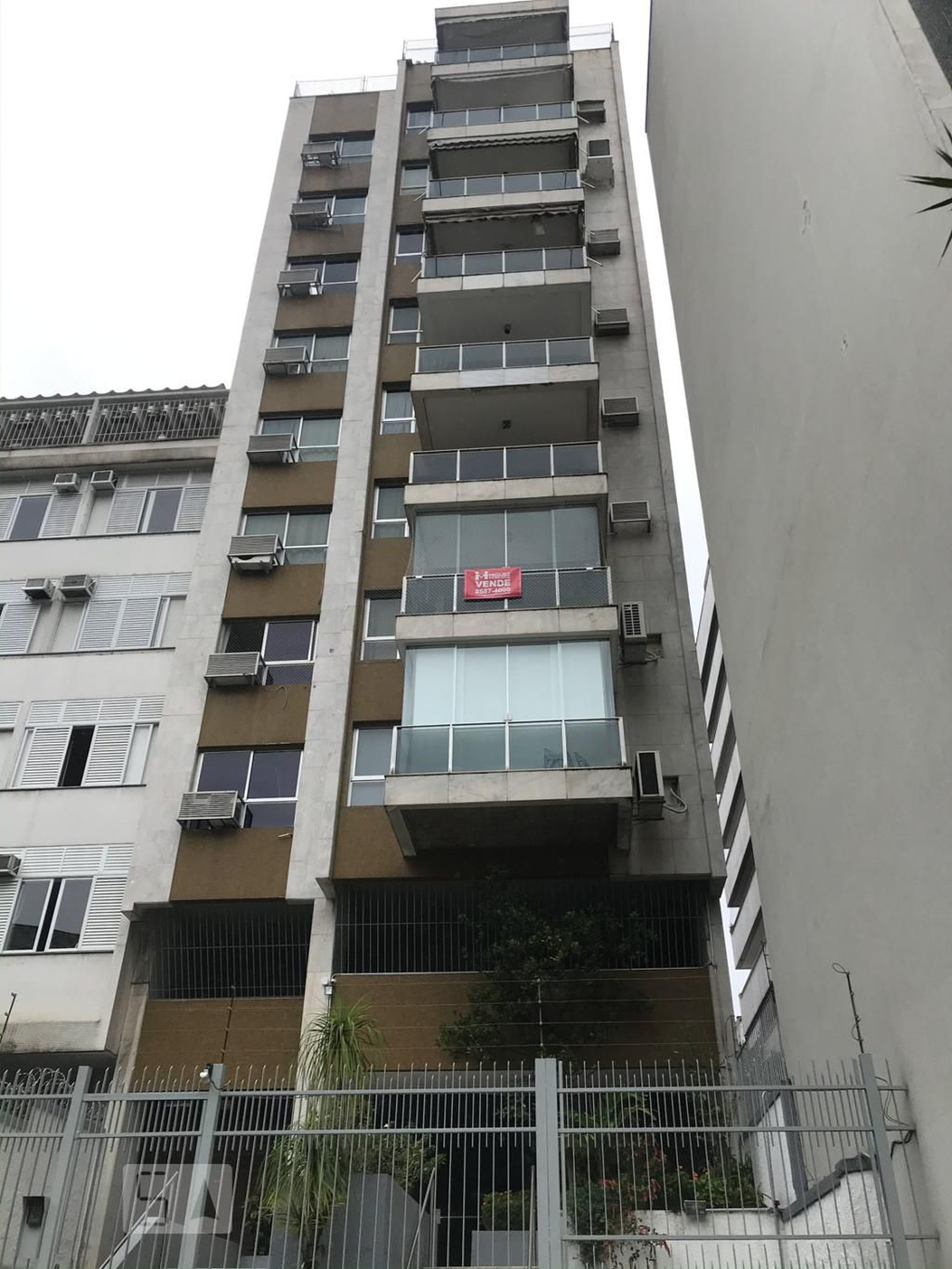 Fachada Condomínio em Rua Marechal Trompowski, 116