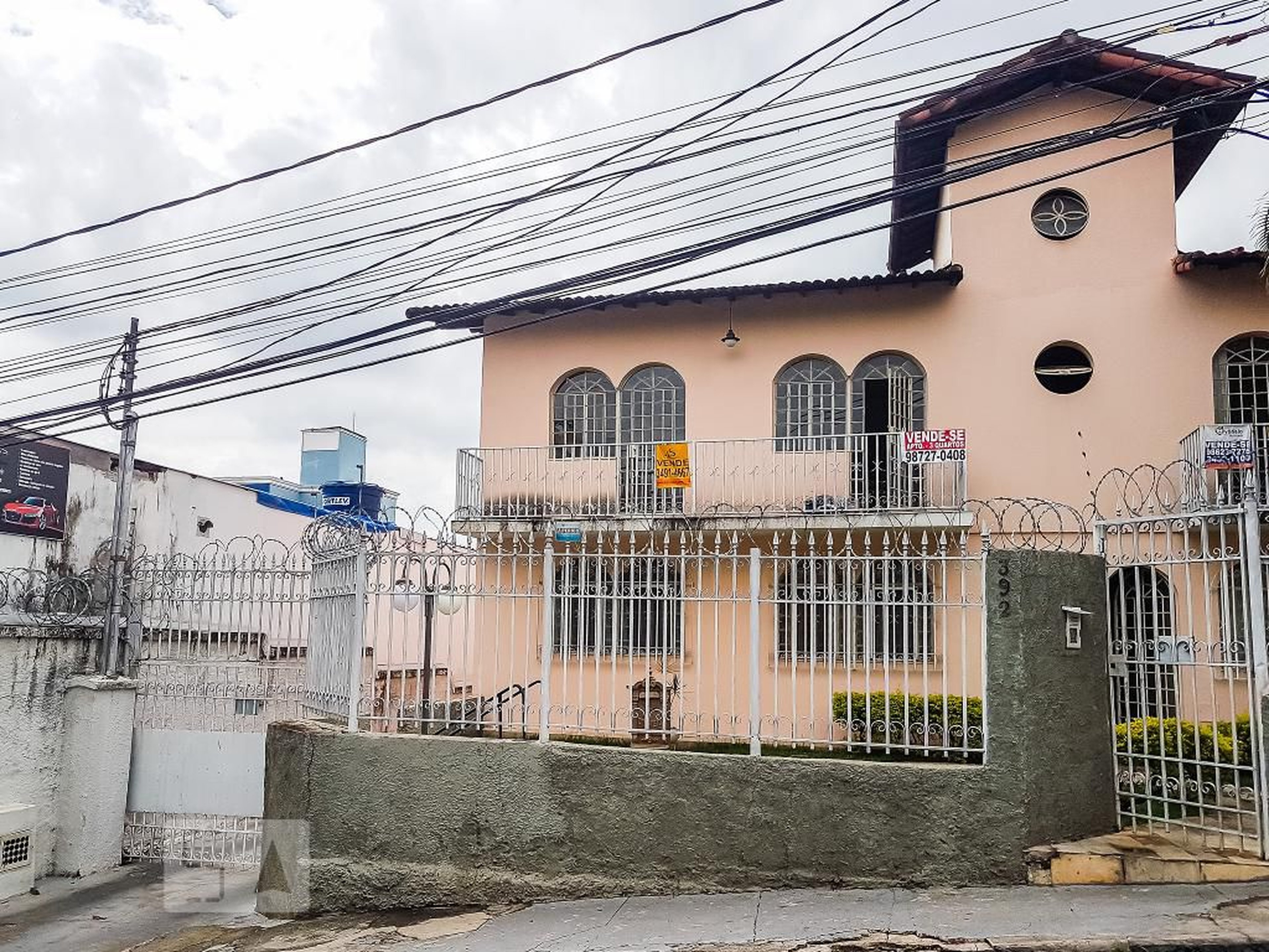 Fachada Condomínio em Rua Estoril, 392