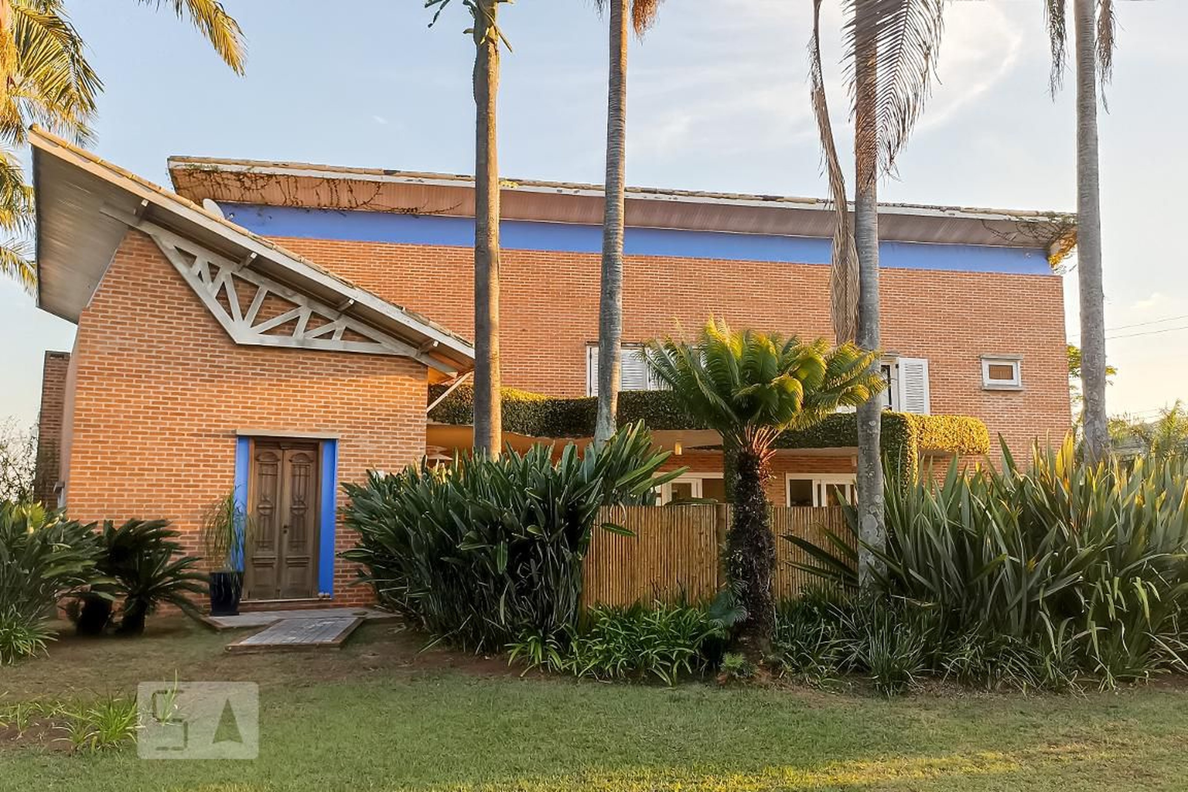 Fachada Condomínio Alphaville Residencial 12