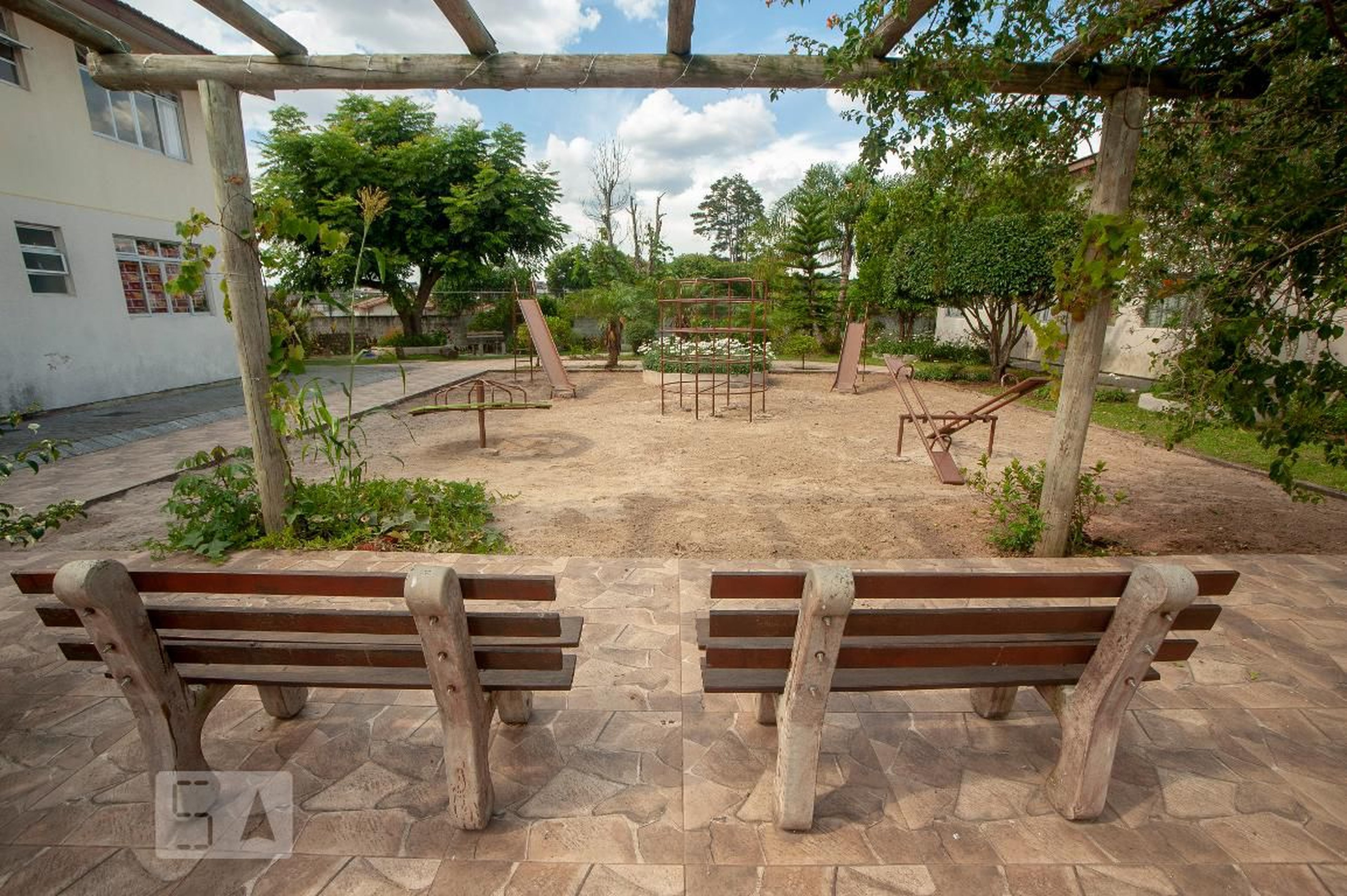 Playground - Eucaliptos 7