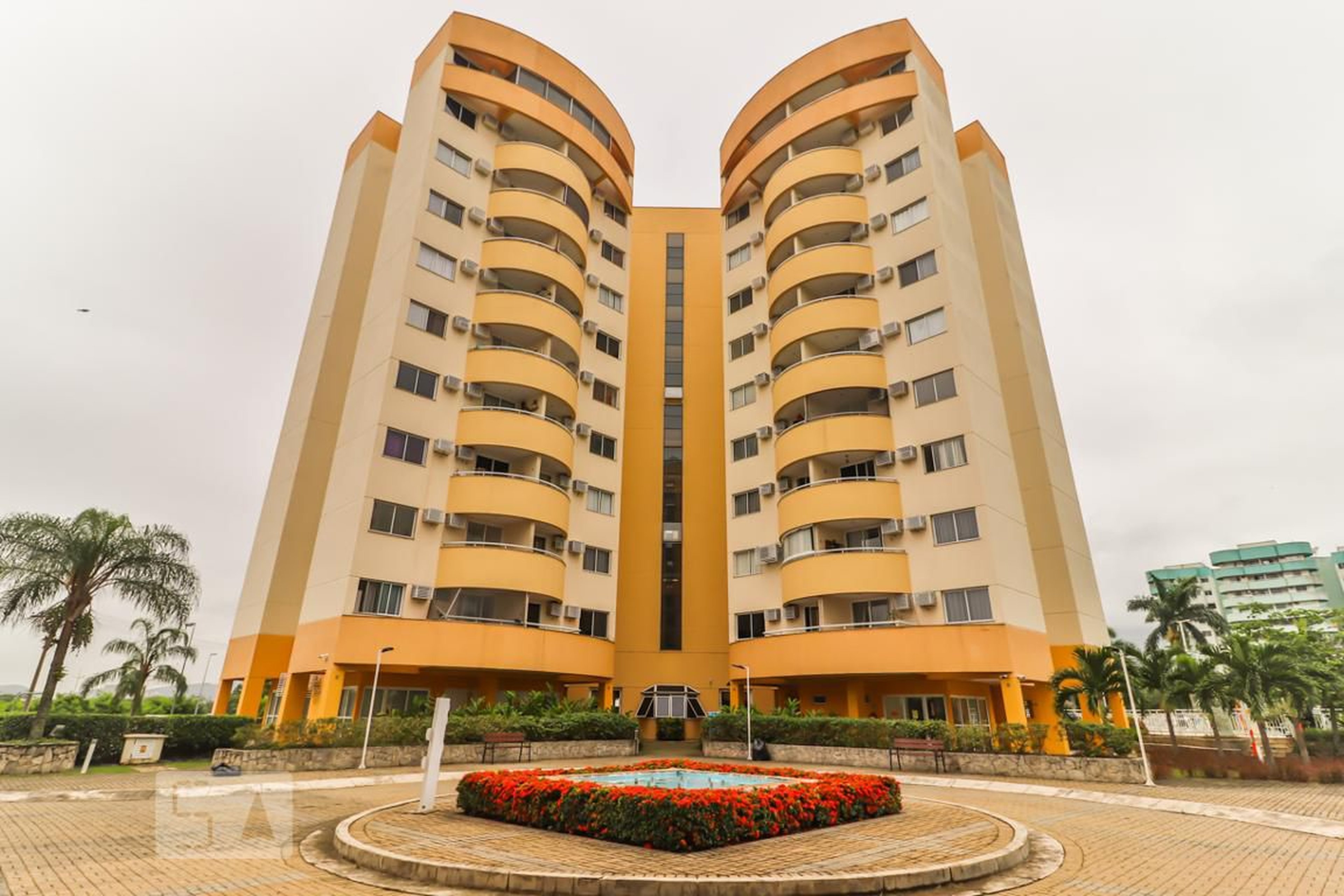 Fachada do Condomínio Condomínio Vila do Pan