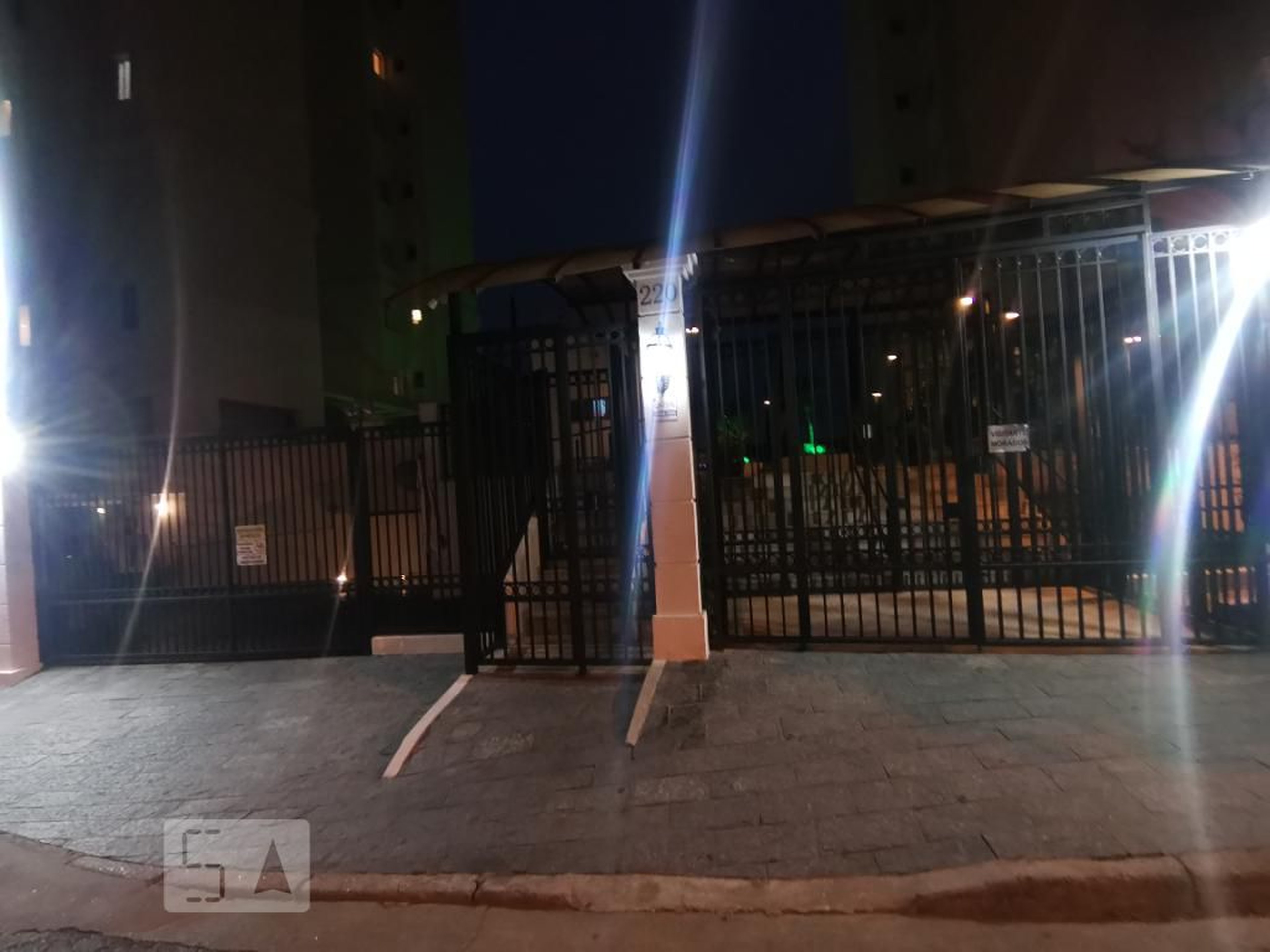 Fachada do Condomínio Condomínio Sky View