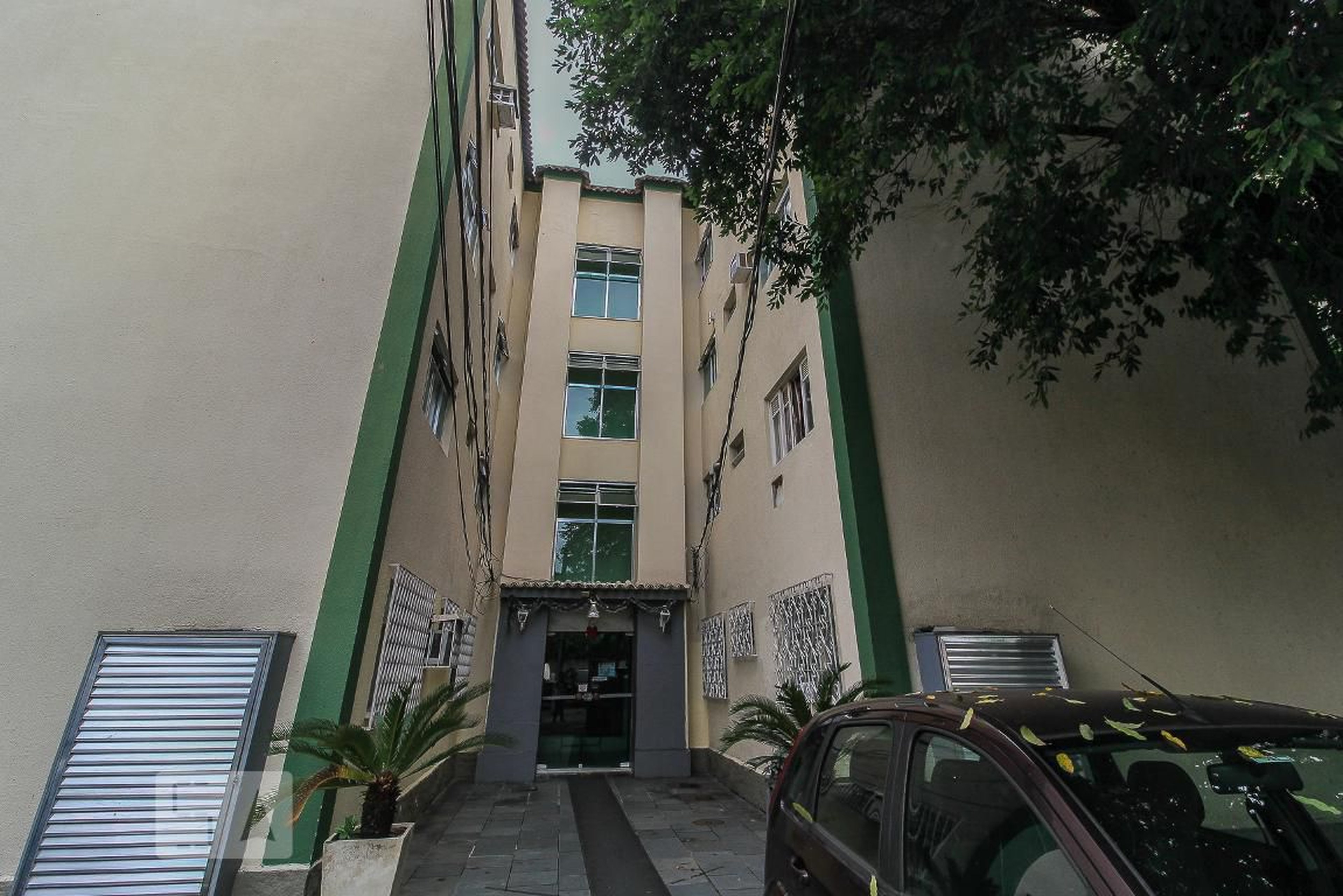 Fachada Condomínio em Avenida São Guilherme de Norwich, 70