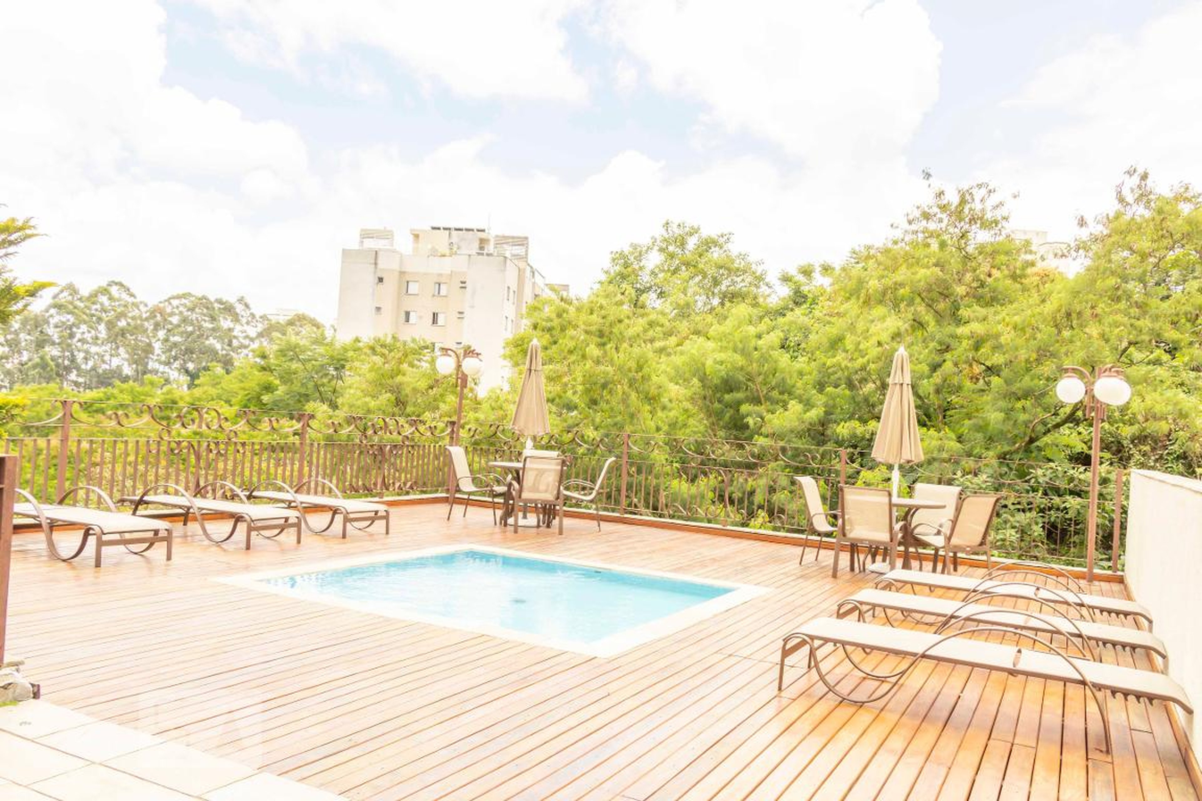 Piscina - Edifício Villa Dória