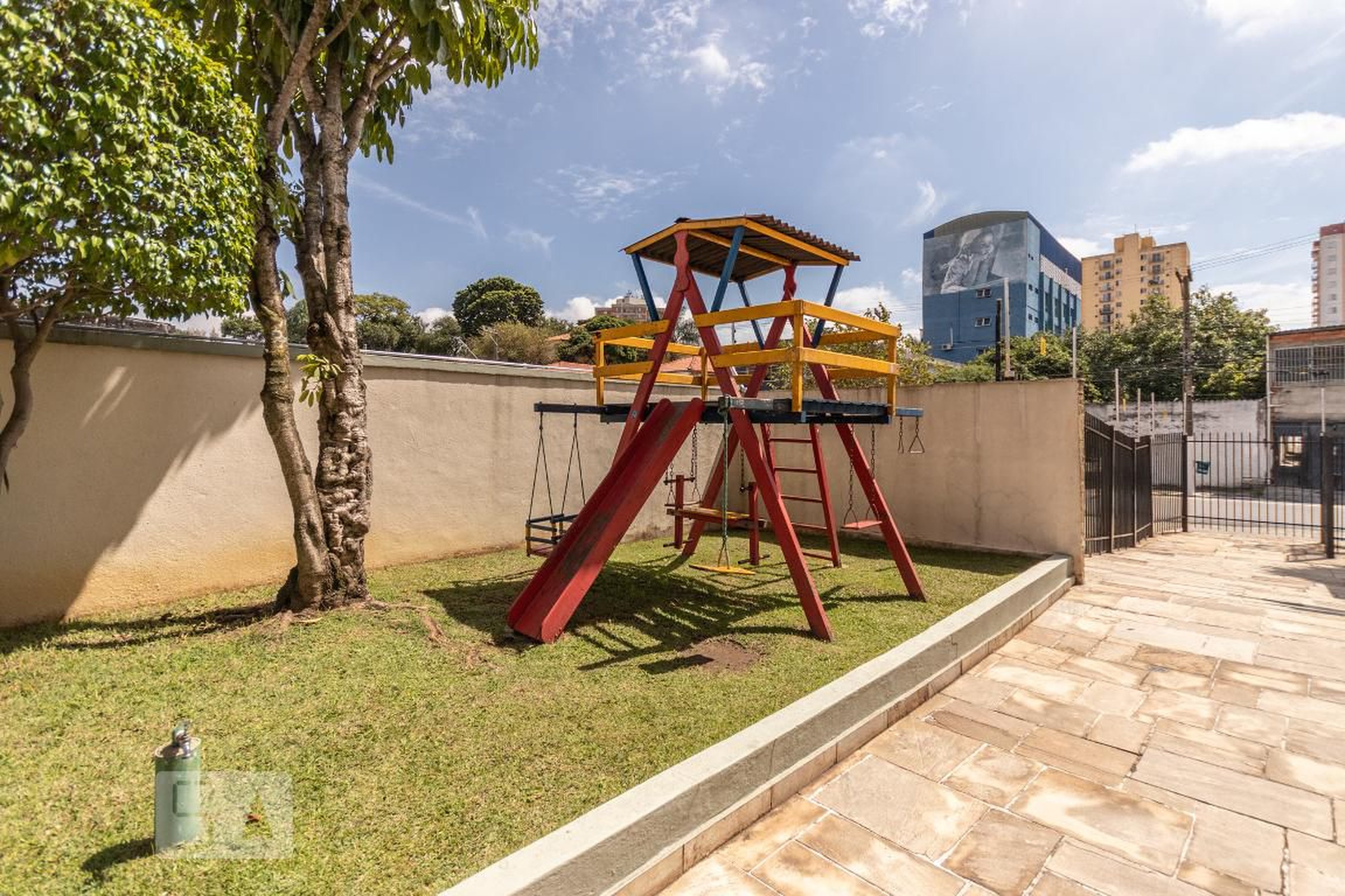 Playground - Edificio Carina