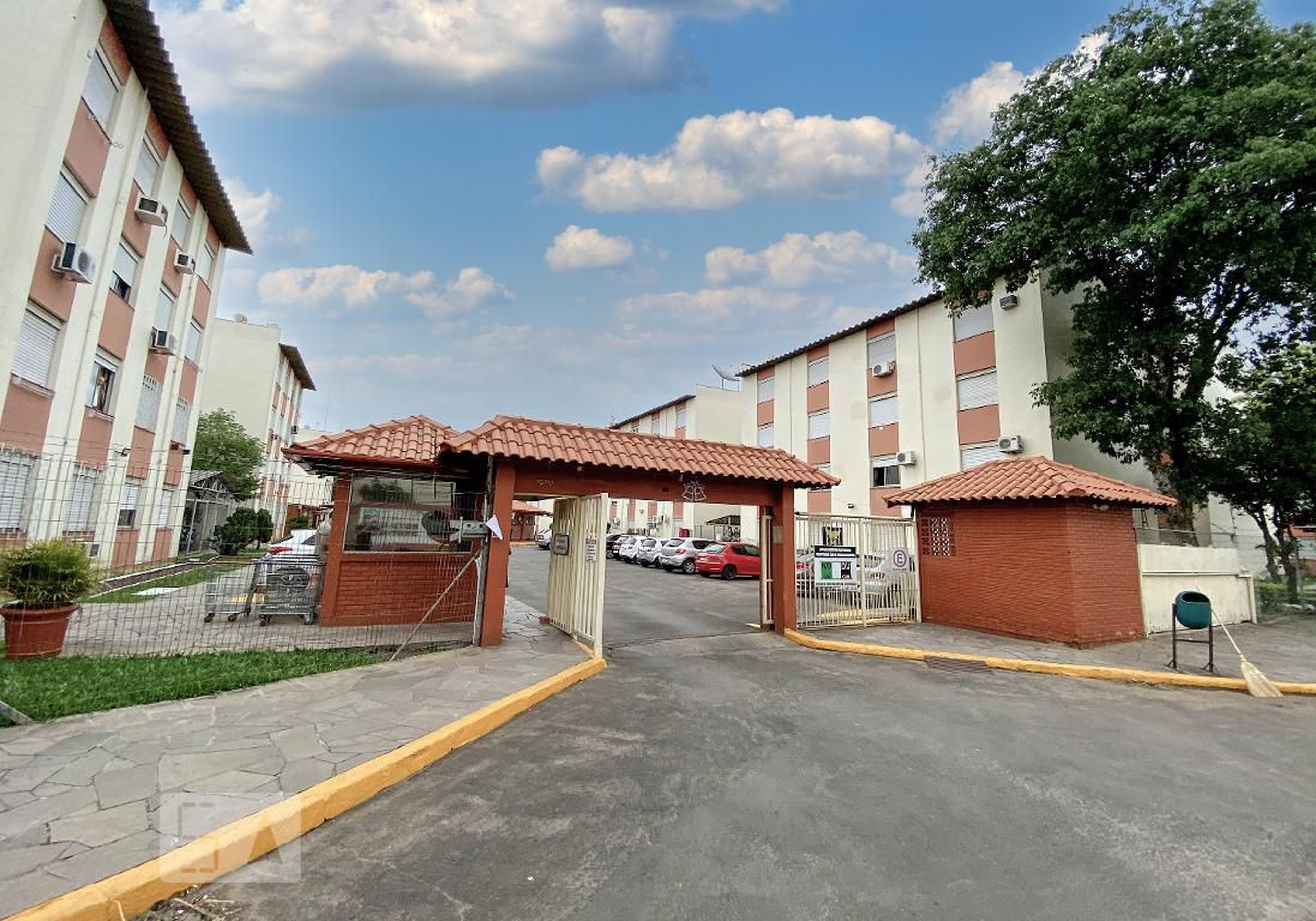 Fachada do Condomínio Condomínio São Miguel