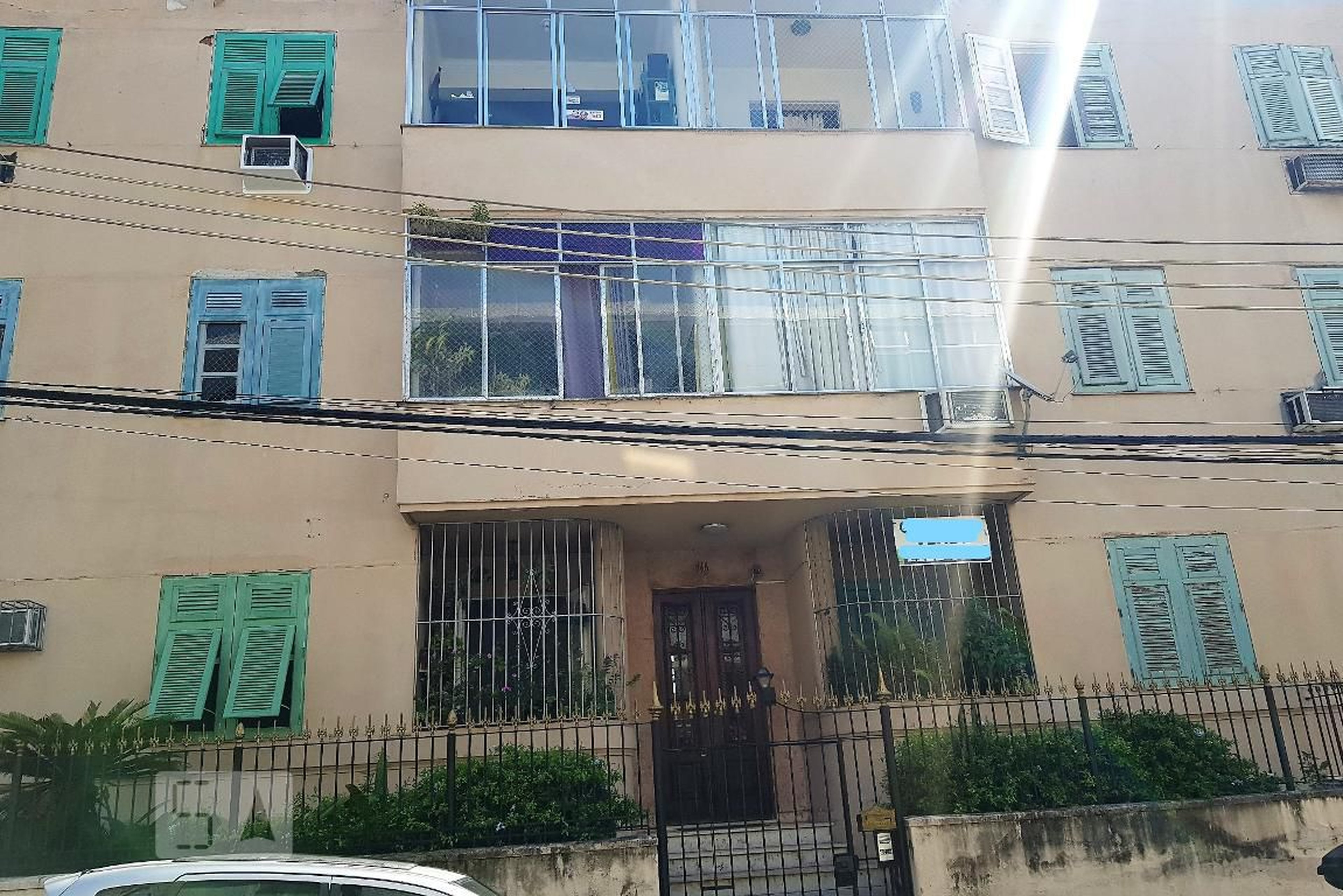 Fachada Condomínio em Rua Aarão Reis, 148